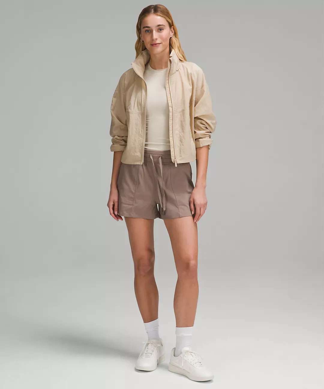 Dance Studio High-Rise Short 3.5