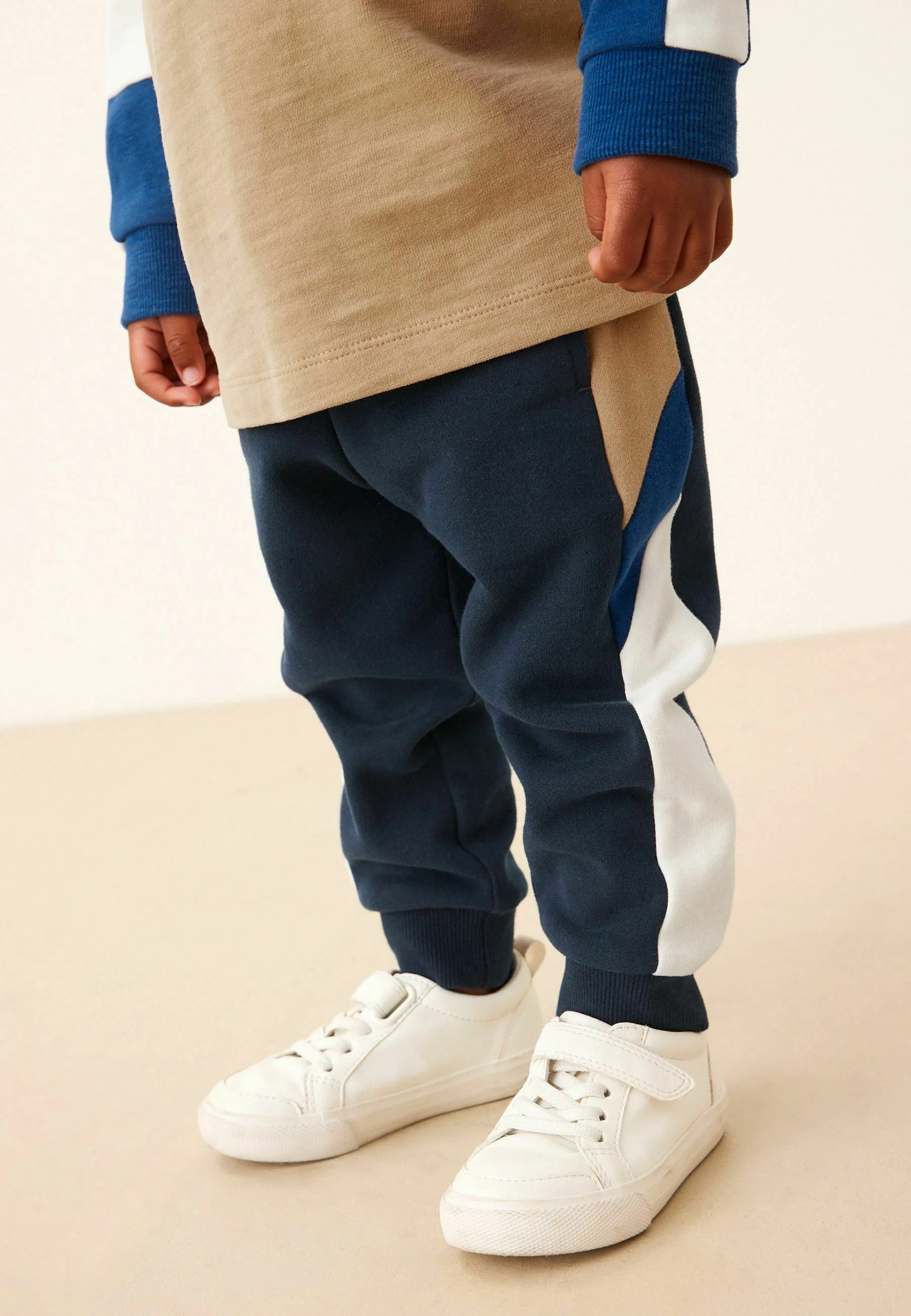 Next COSY COLOURBLOCK AND JOGGERS SET- Tuta