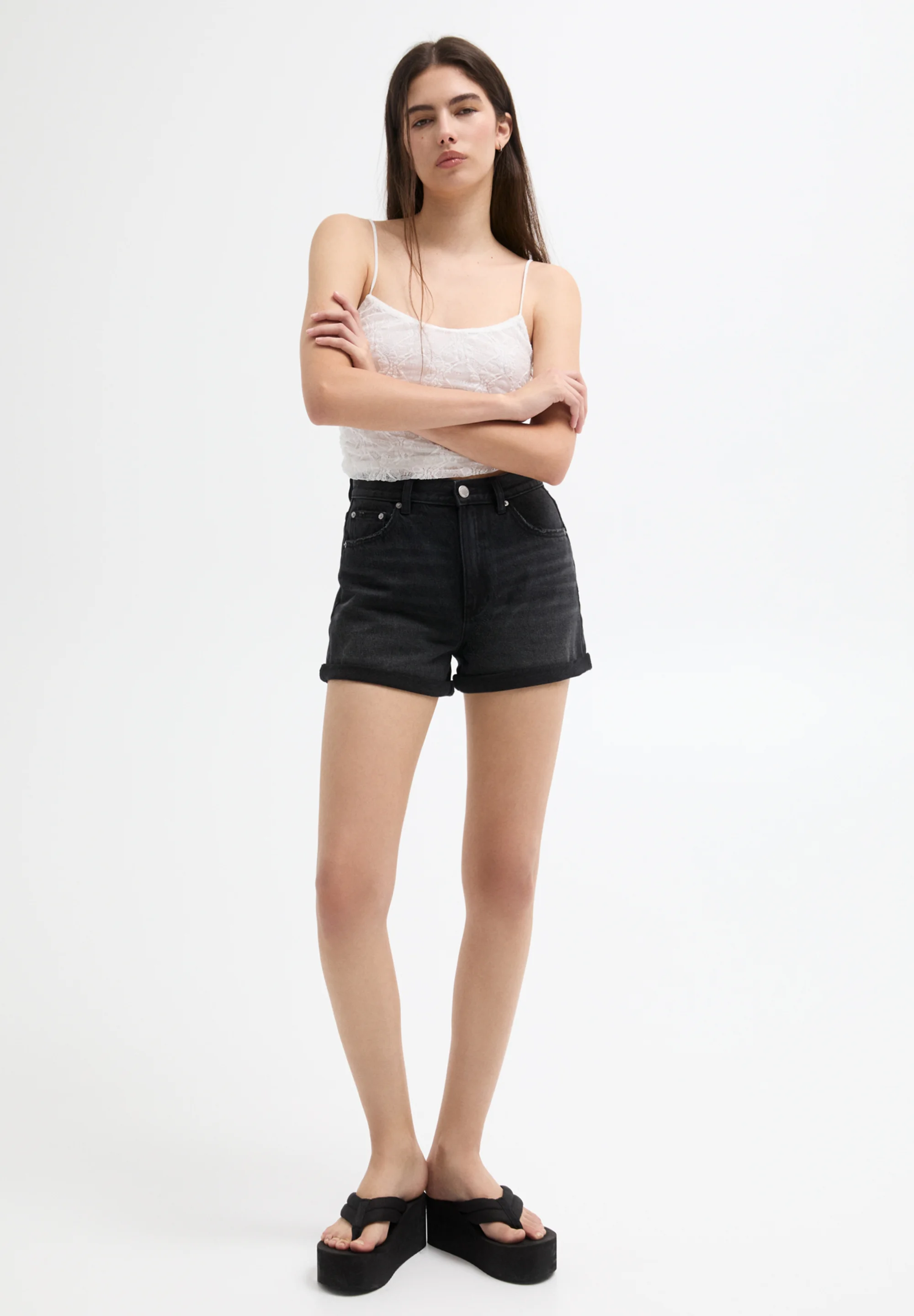 PULL&BEAR TURN-UP MOM- Shorts di jeans