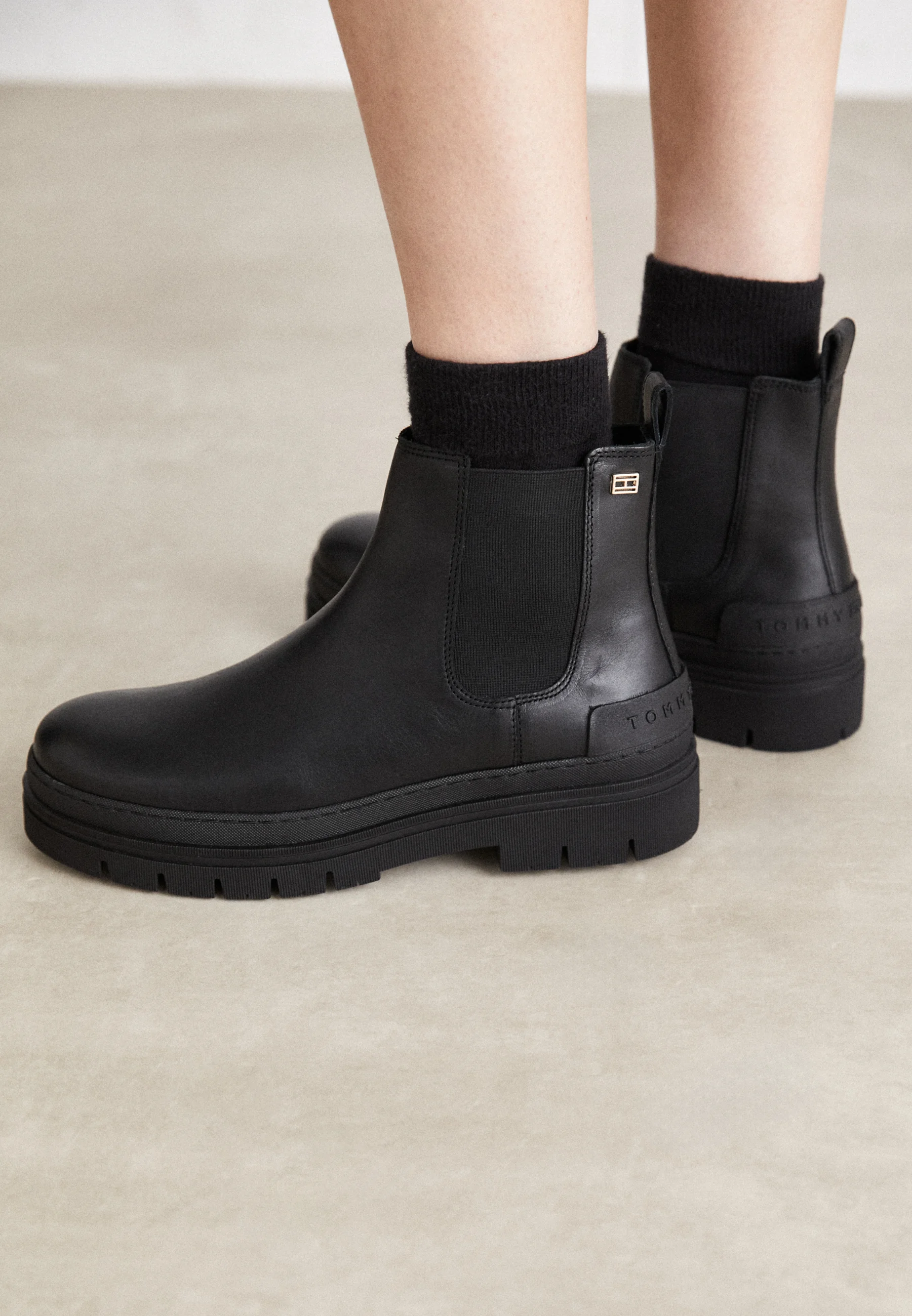 CASUAL FLAT- Stivaletti con plateau