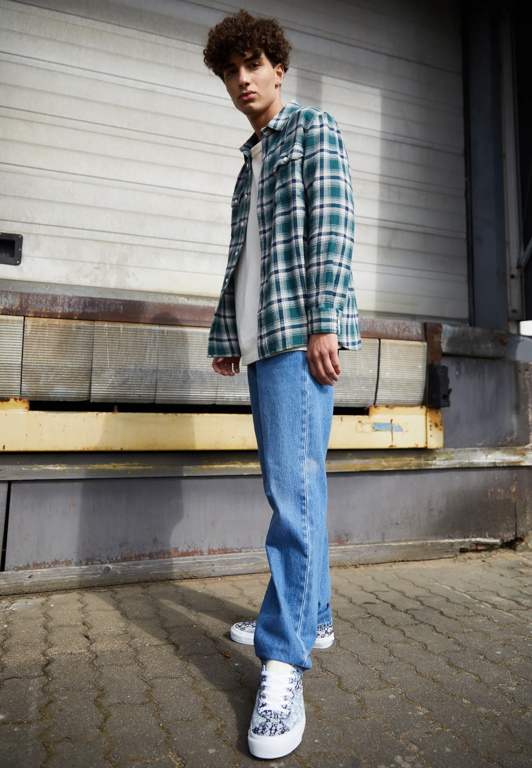AUTHENTIC - Jeans a sigaretta