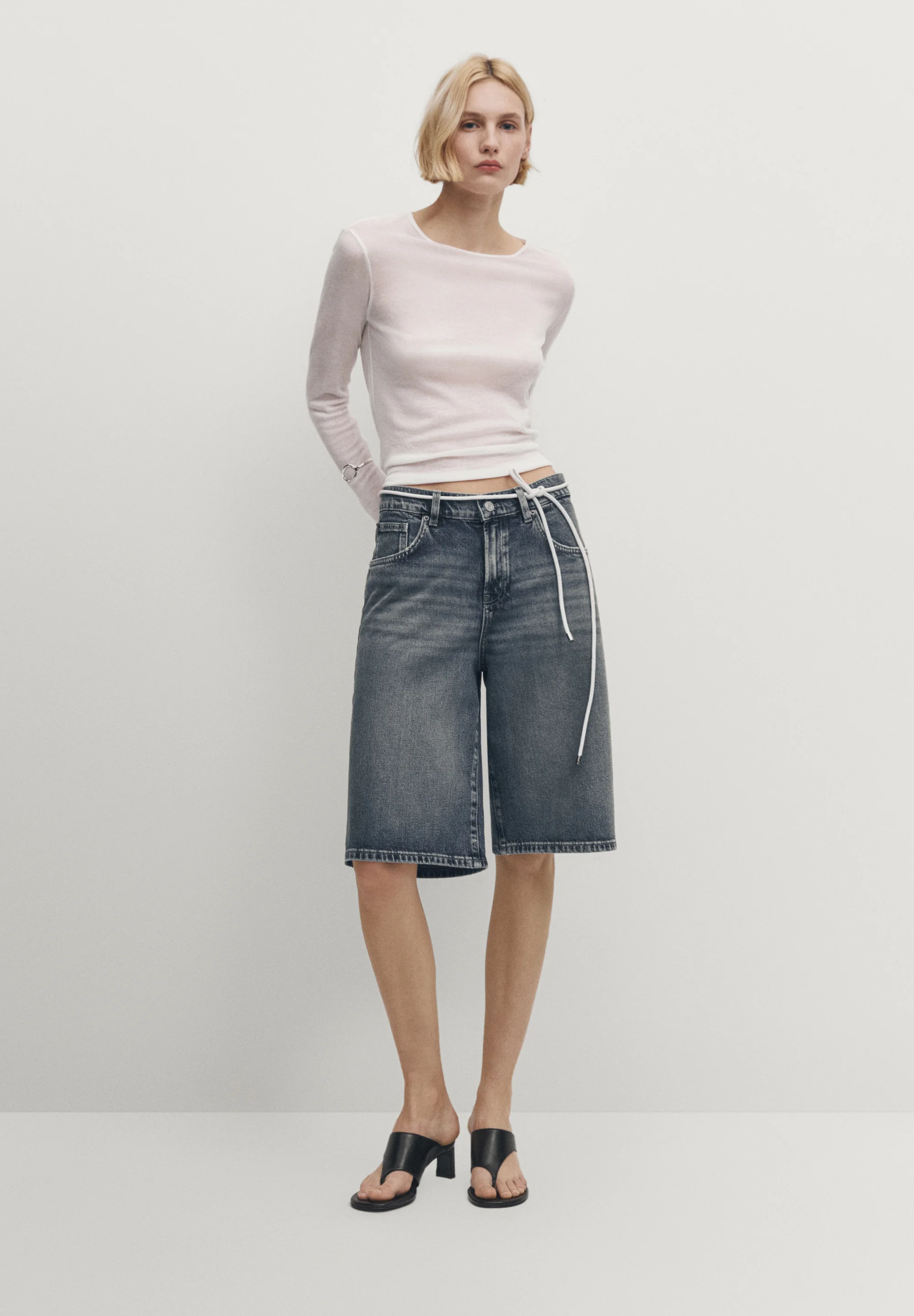 Massimo Dutti MID WASH BERMUDA - Shorts di jeans