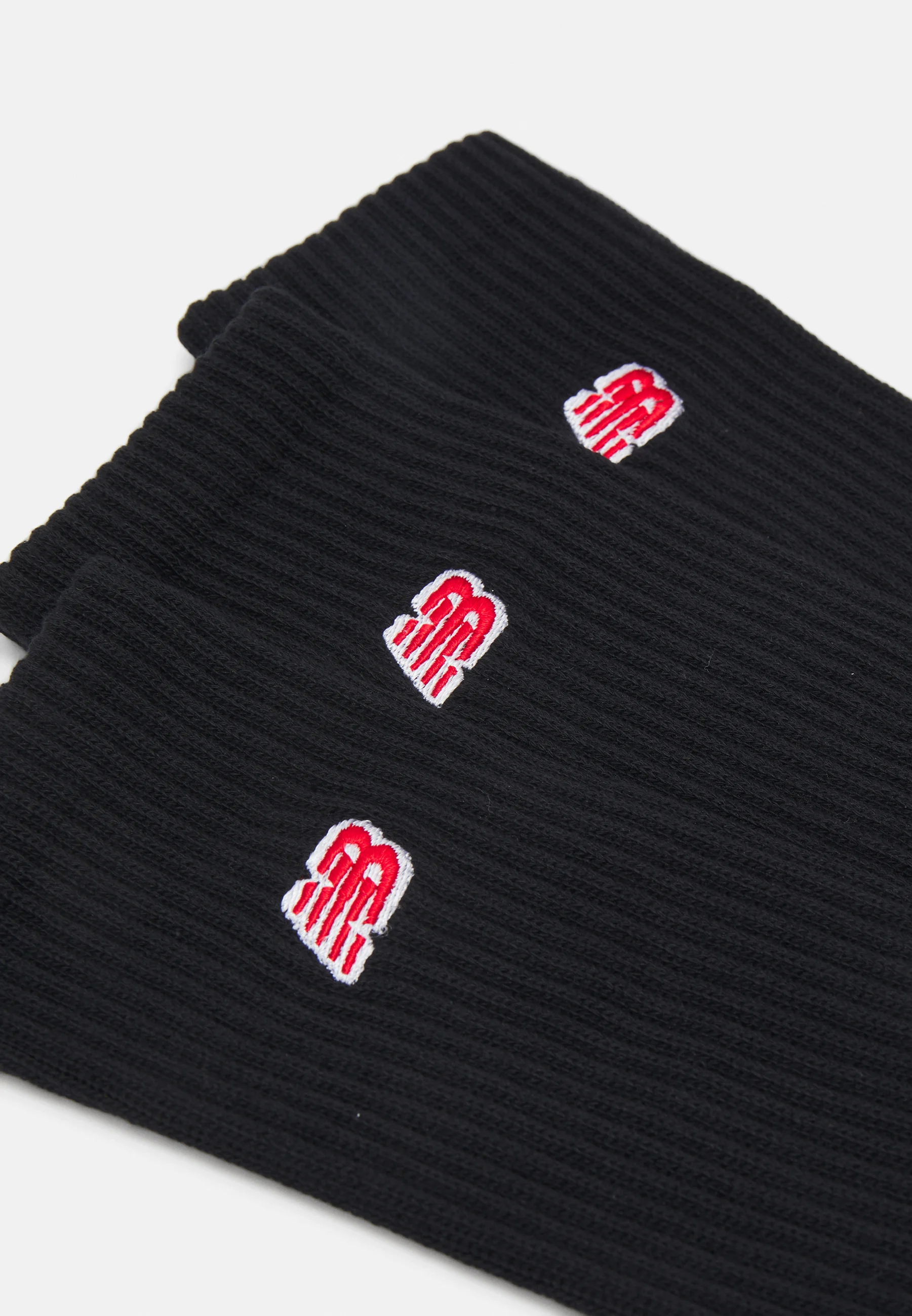ESSENTIALS CUSHIONED CREW SOCKS PATCH LOGO 3 PACK - Calze