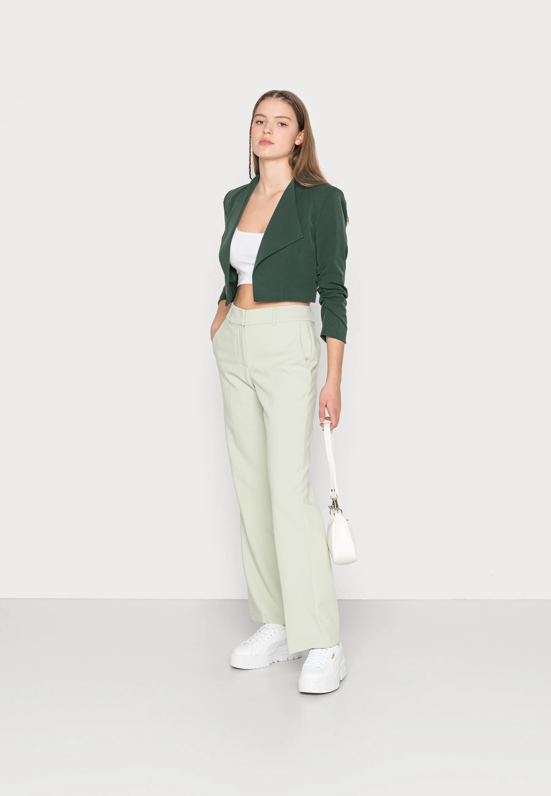 VIHER CROPPED - Blazer
