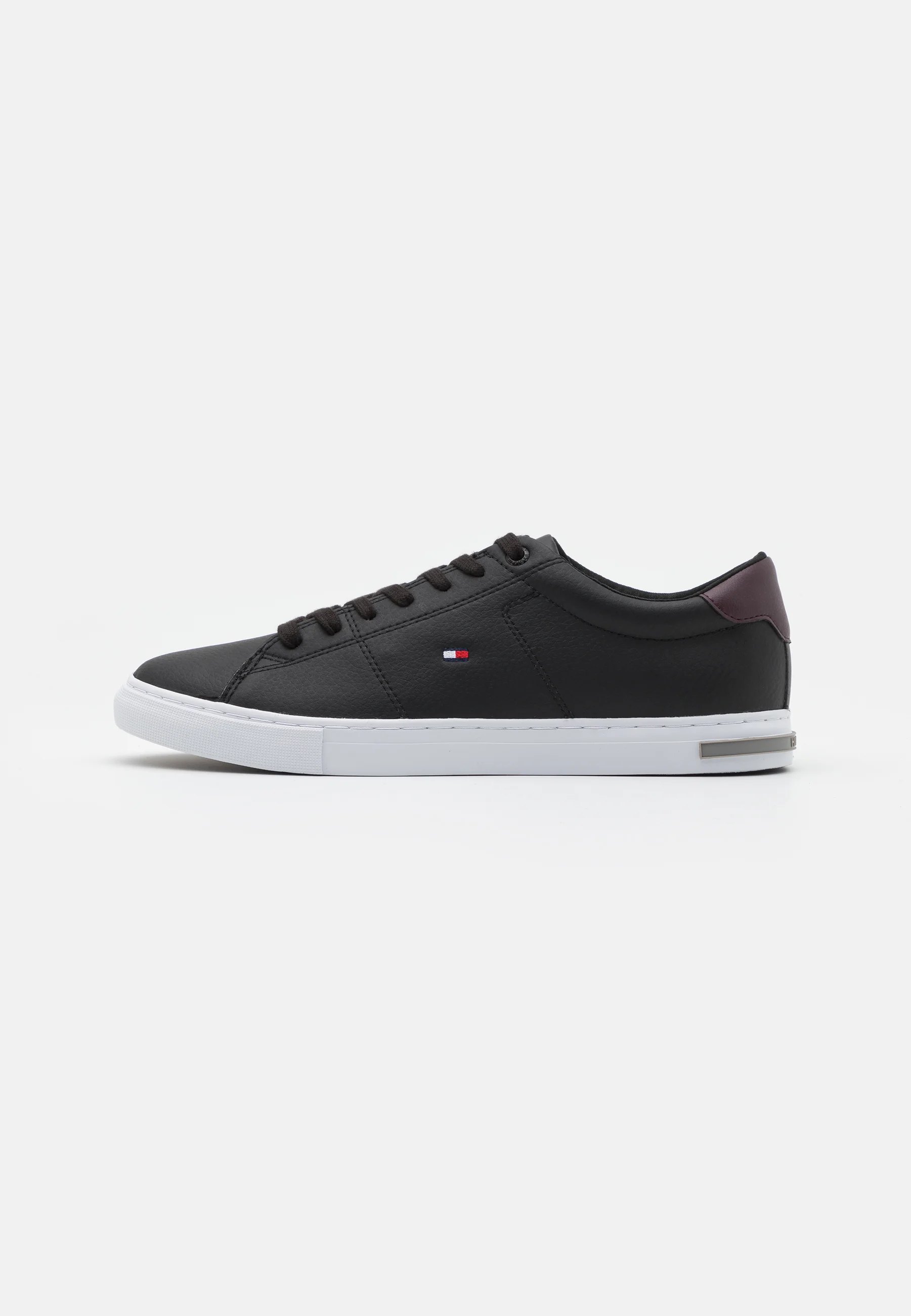 ESSENTIAL- Sneakers basse