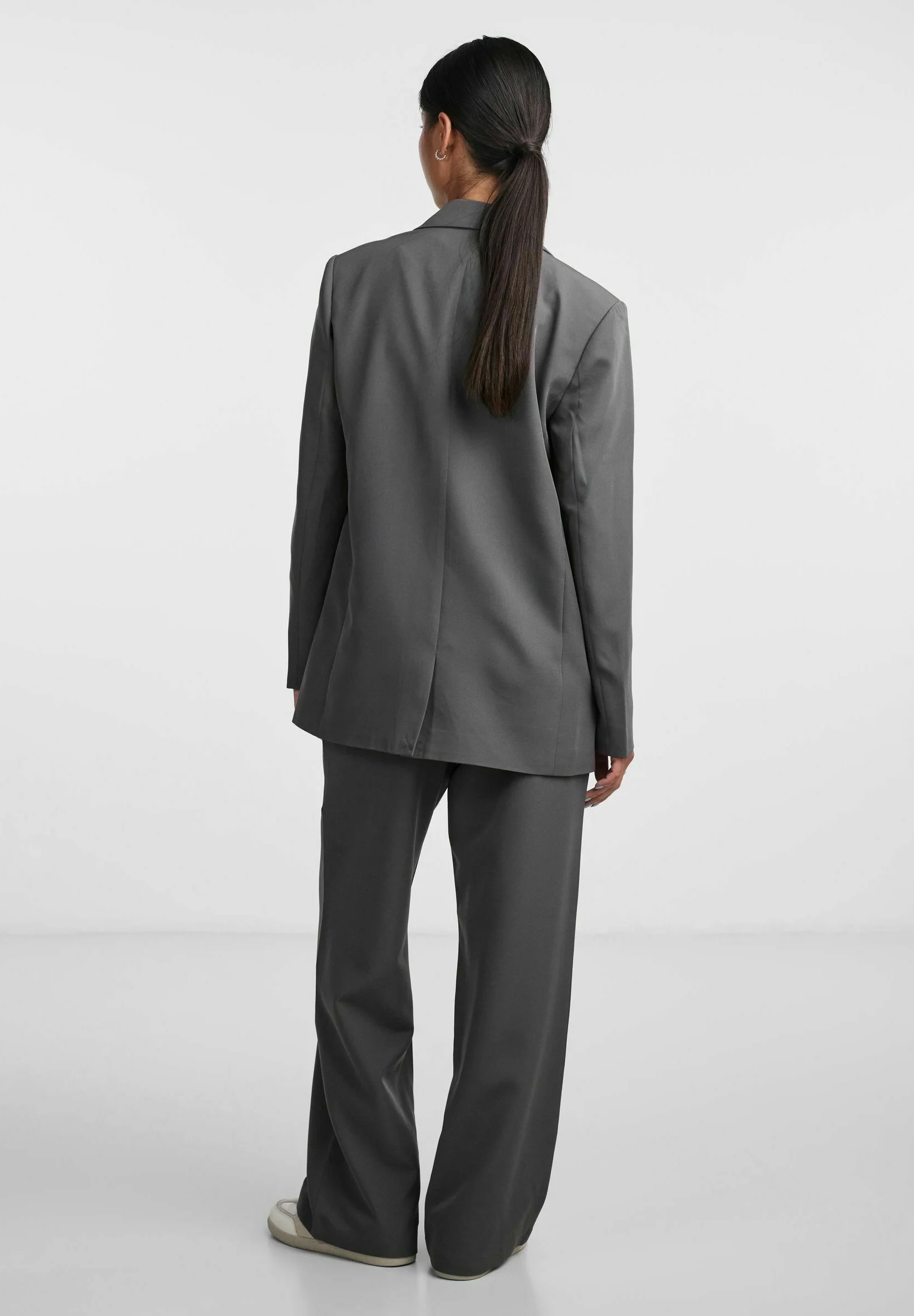 Pieces PCBOZZY- Cappotto corto