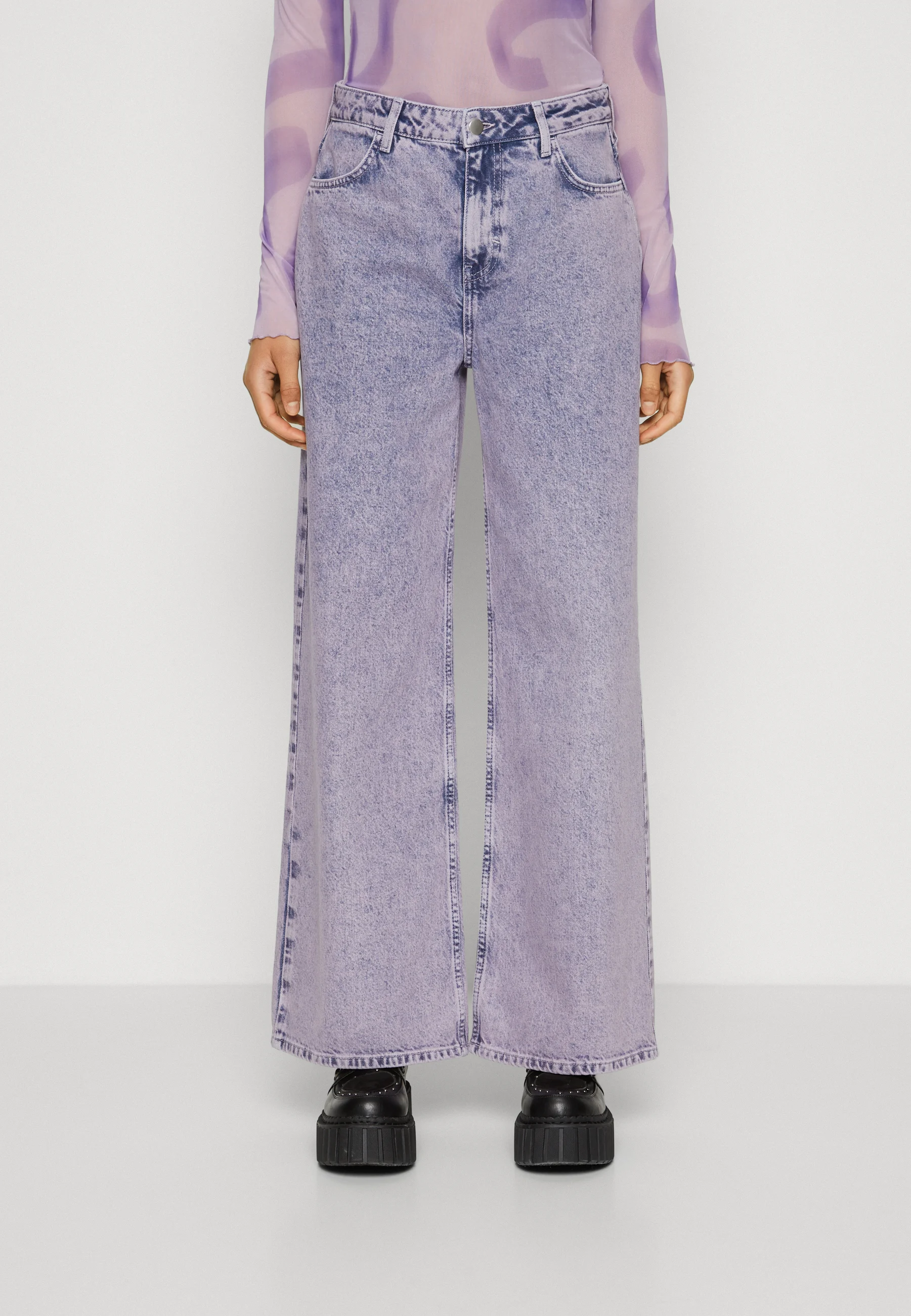 Even&Odd Jeans a zampa