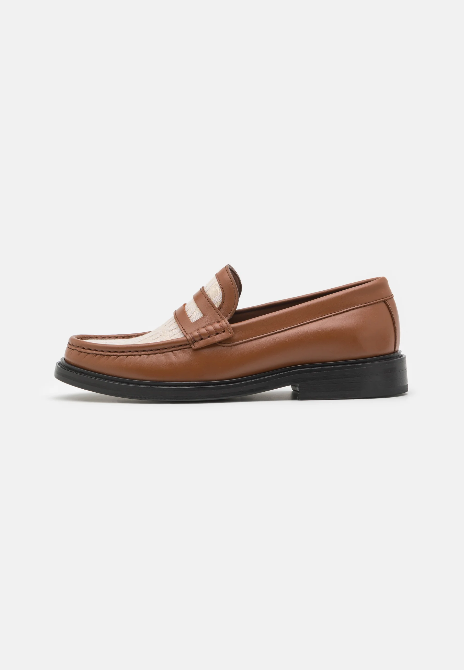 MOSCHINO Scarpe senza lacci
