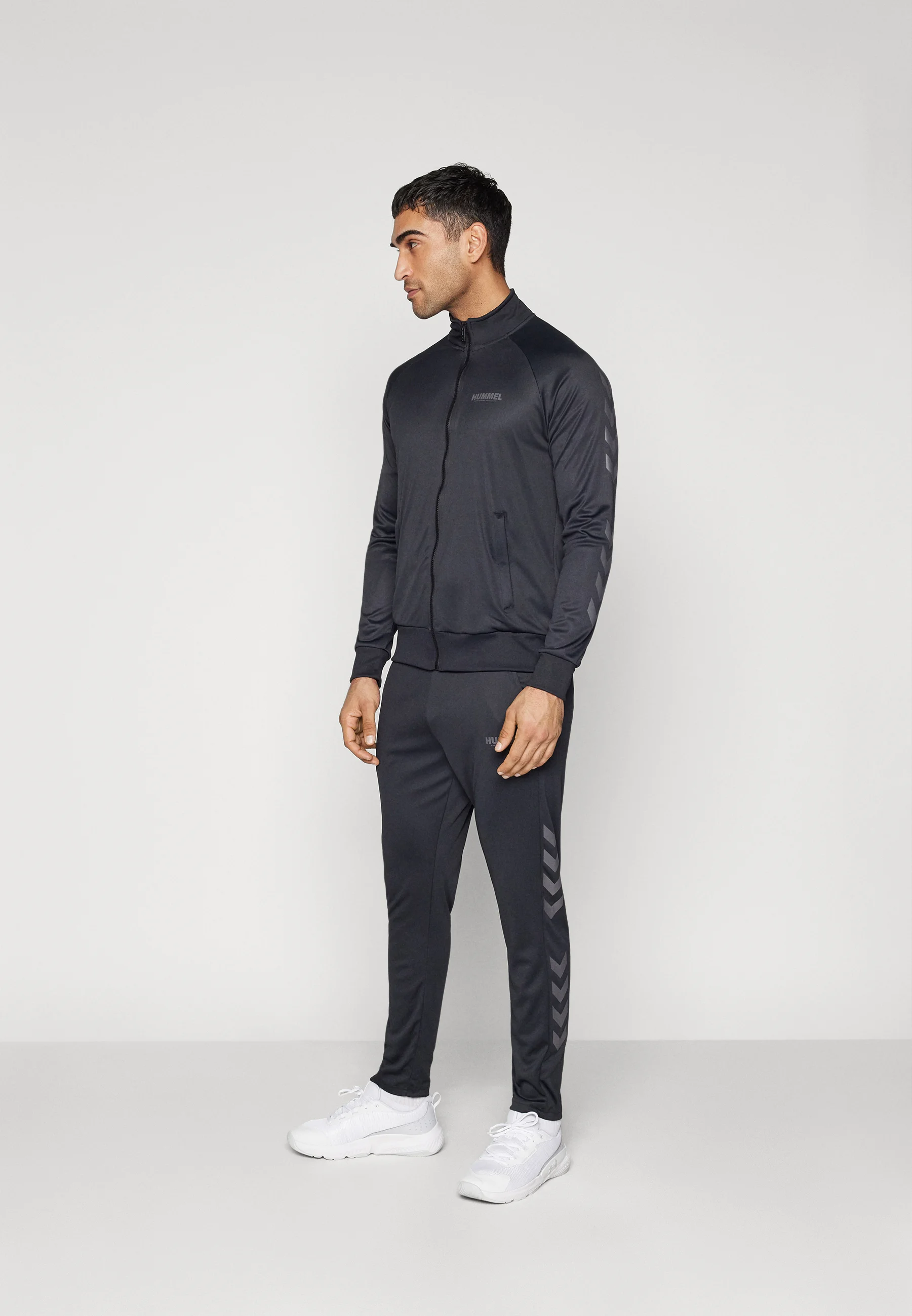Hummel LEGACY SUNE TAPERED SPORTSUIT SET - Tuta