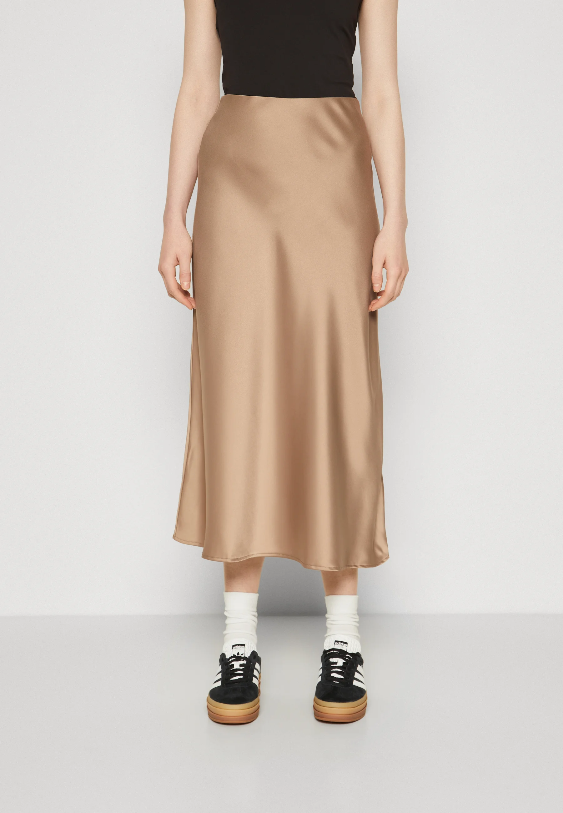 YAS Tall YASPELLA MIDI SKIRT- Gonna a campana