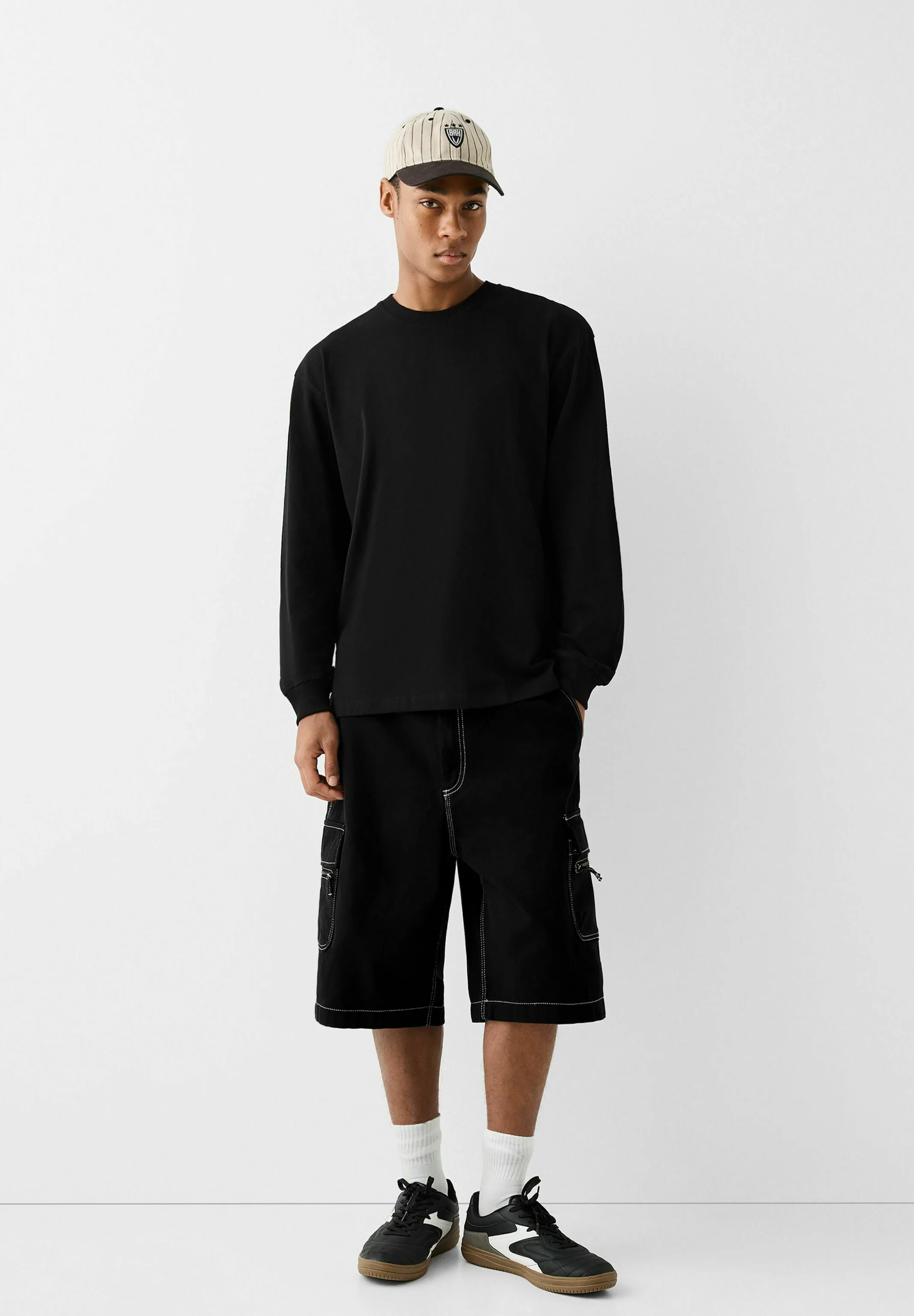 Bershka BAGGY BERMUDA - Shorts