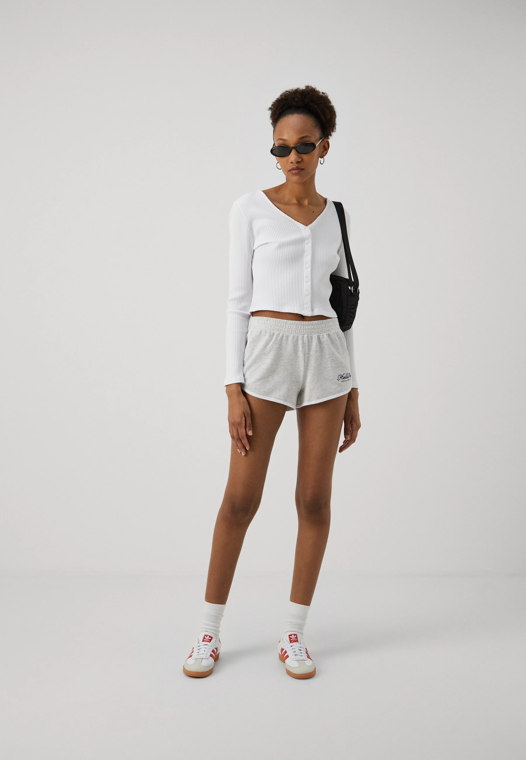 Hollister Co. LOGO- Shorts