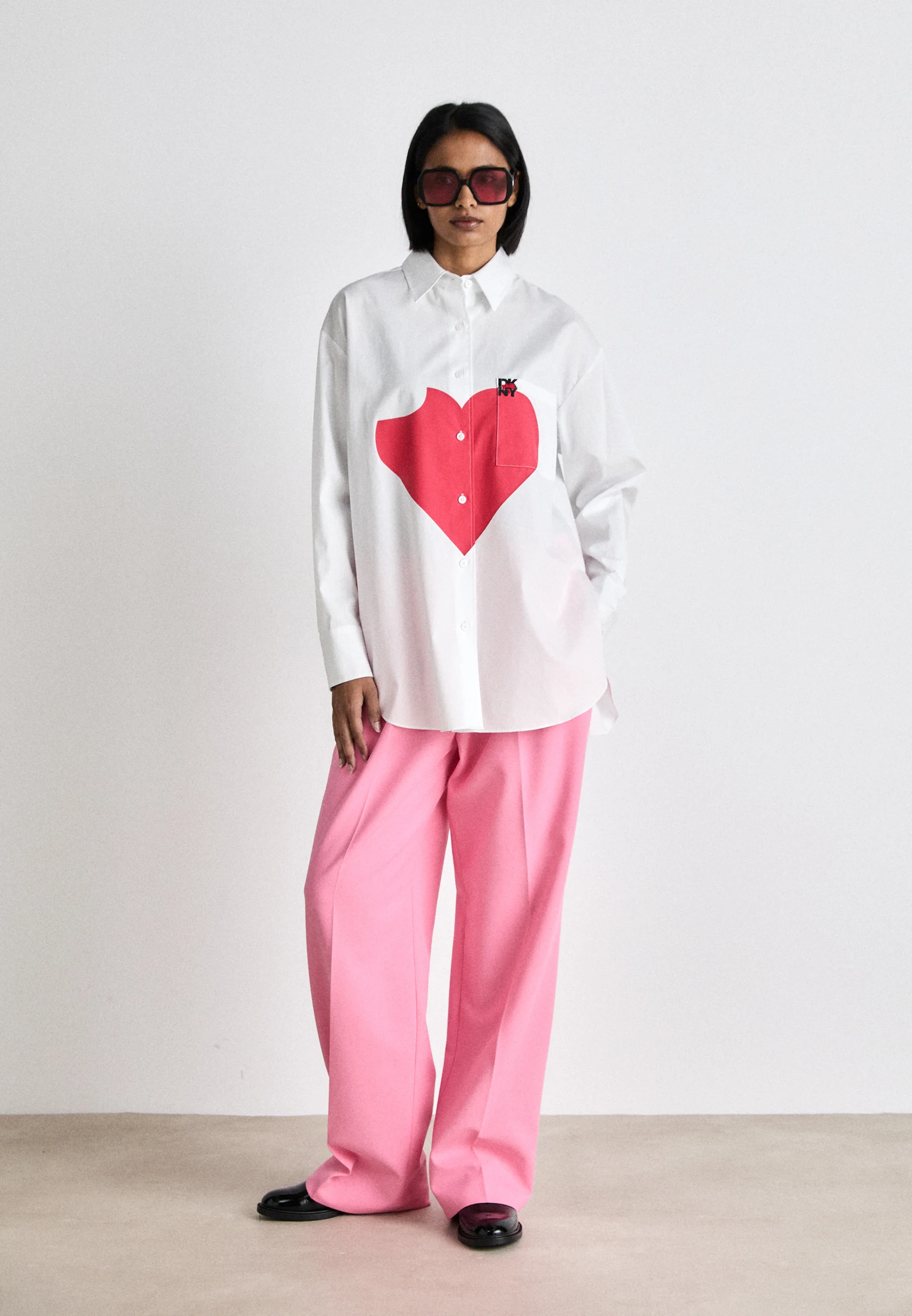 OVERSIZED PRINTED HEART - Camicia