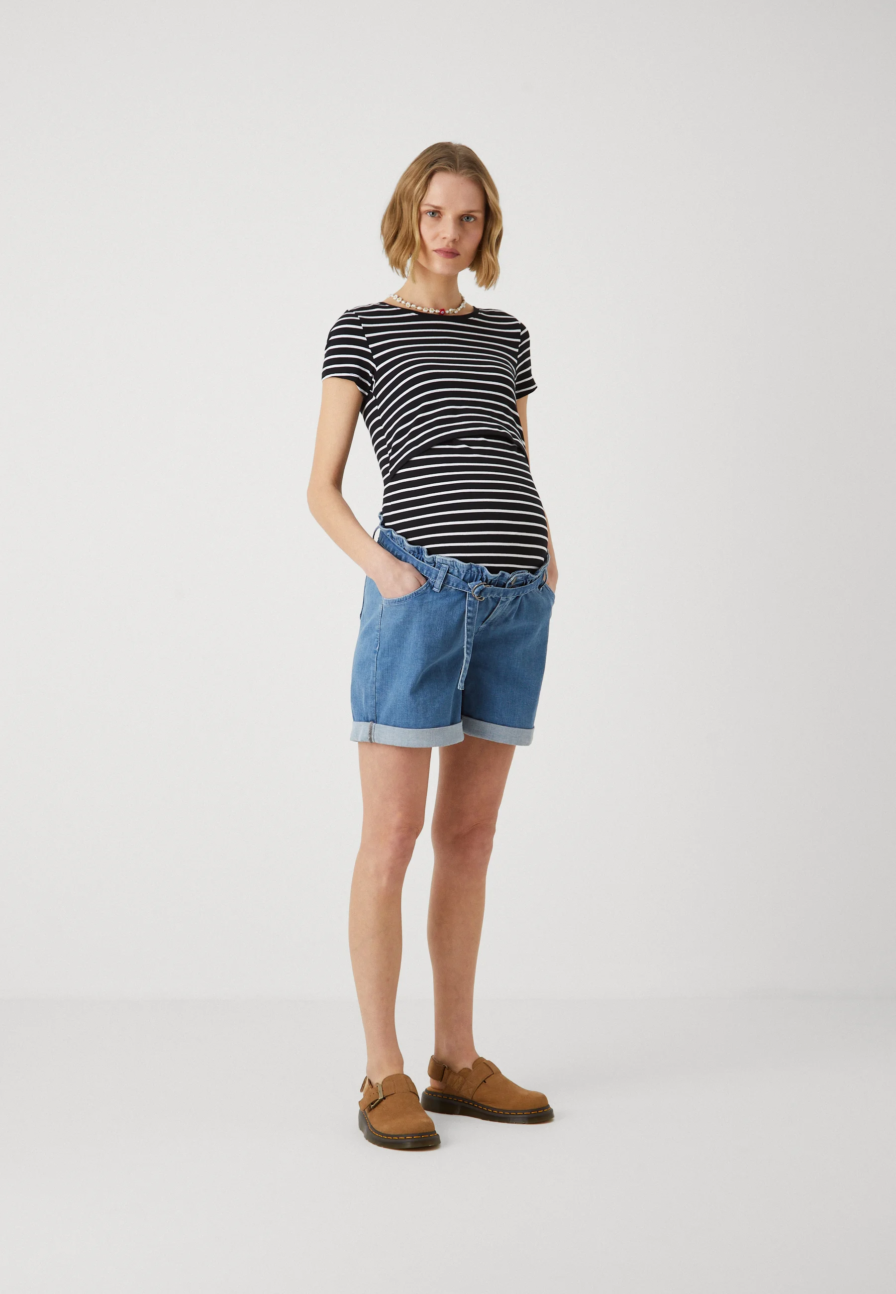 MAMALICIOUS MLNEWBARKA BELTED - Shorts di jeans