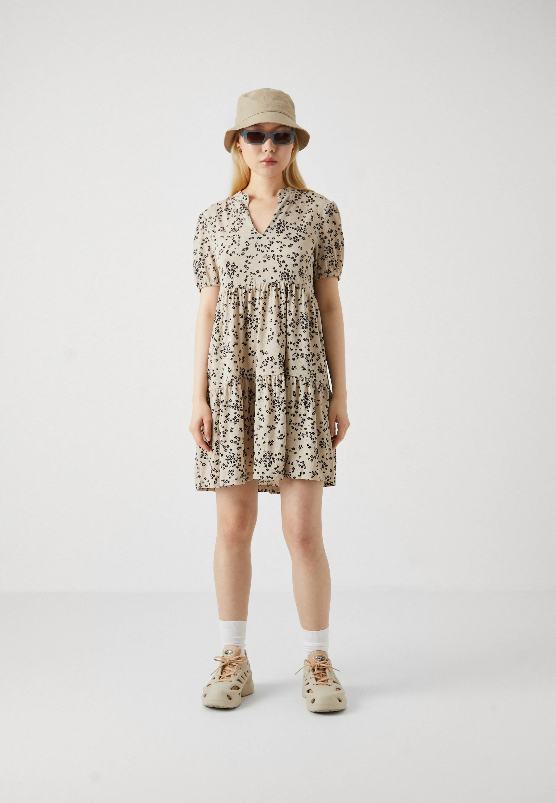 JDY JDYZOEY V NECK DRESS - Vestito di maglina
