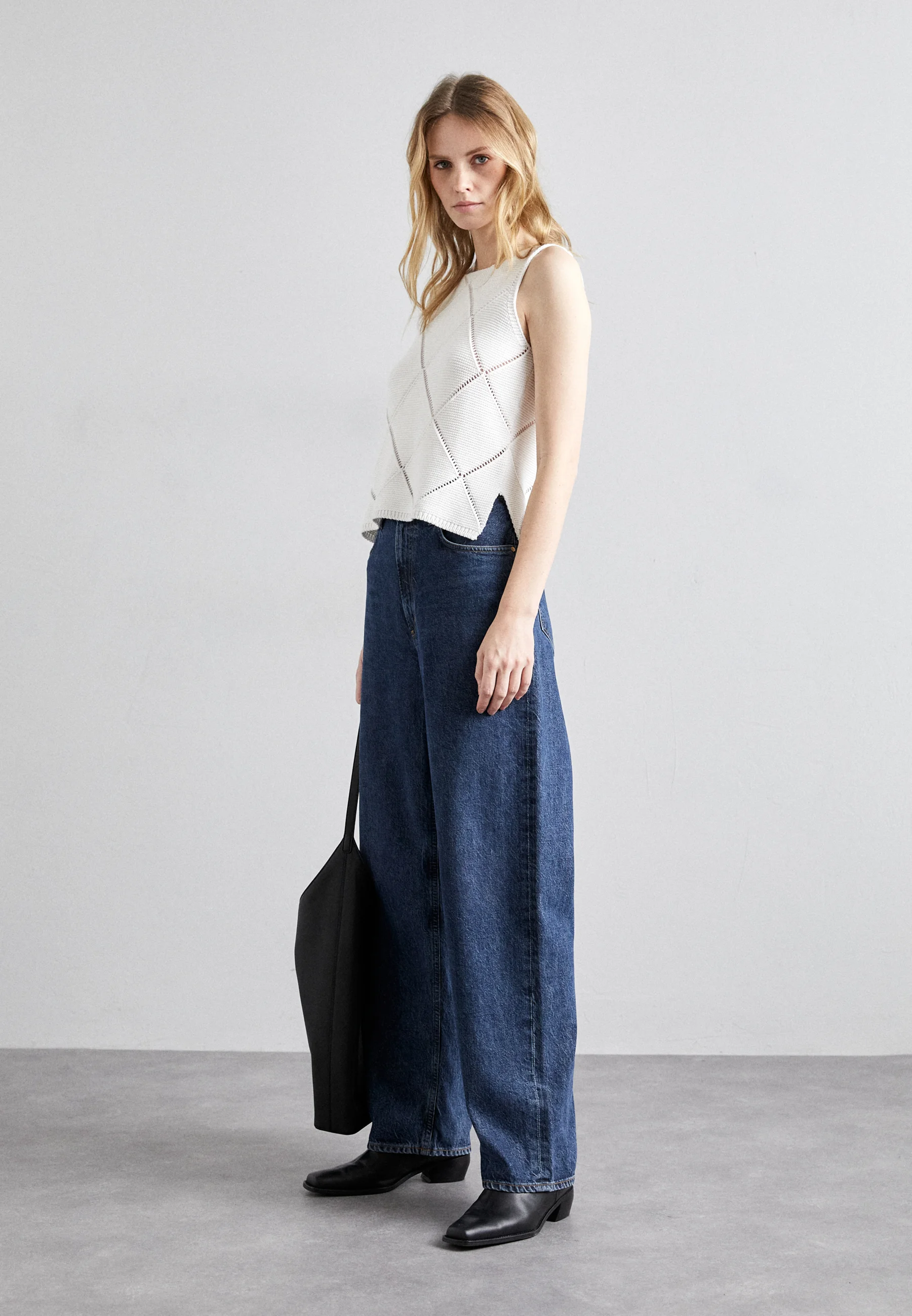 STUDIO ID SLEEVELESS - Maglione