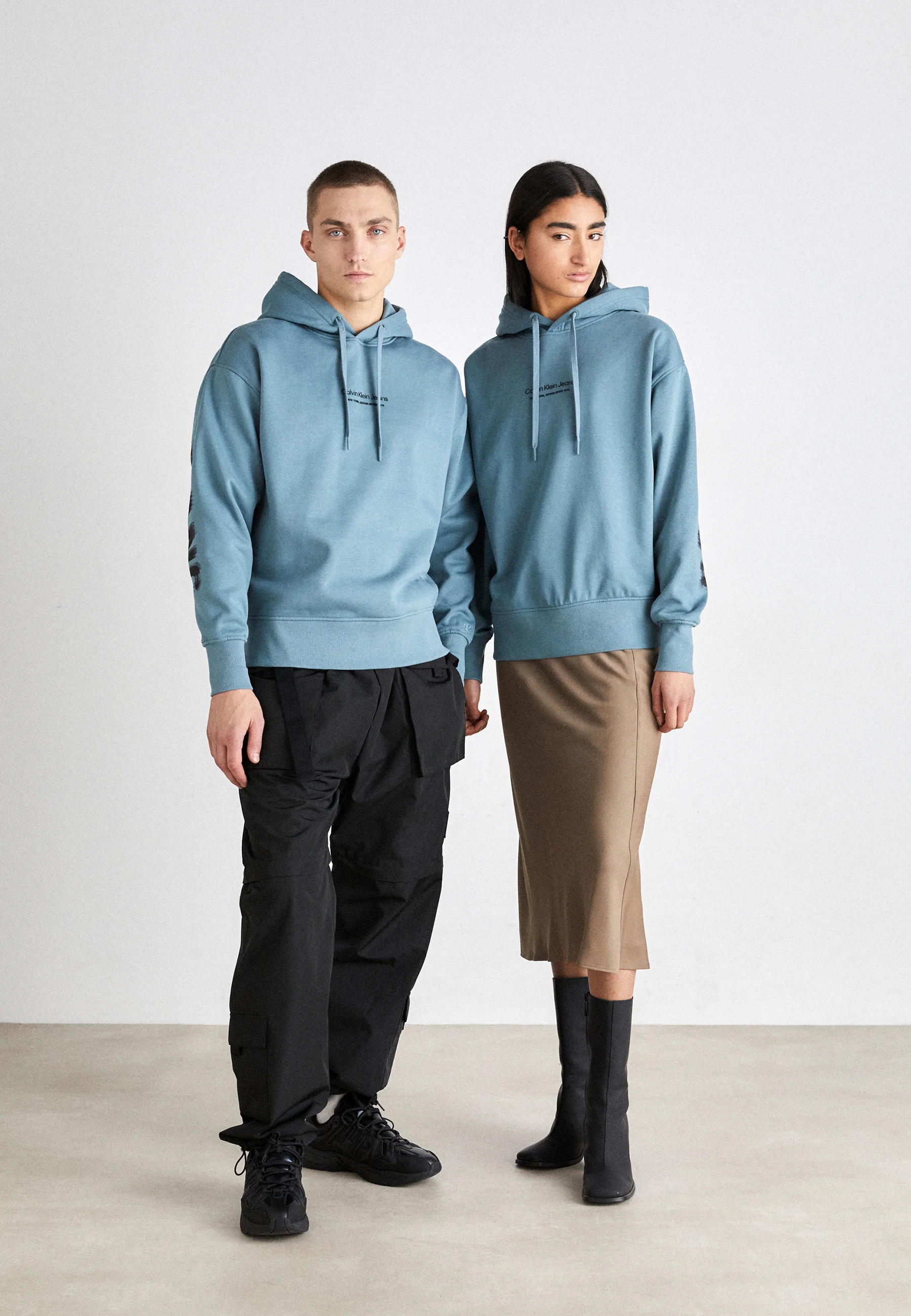 Jeans ILLUSION LOGO HOODIE UNISEX - Felpa con cappuccio