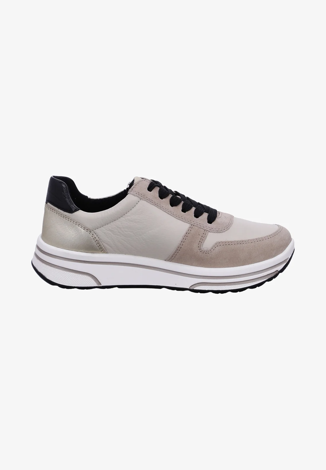 ara Stringate sportive