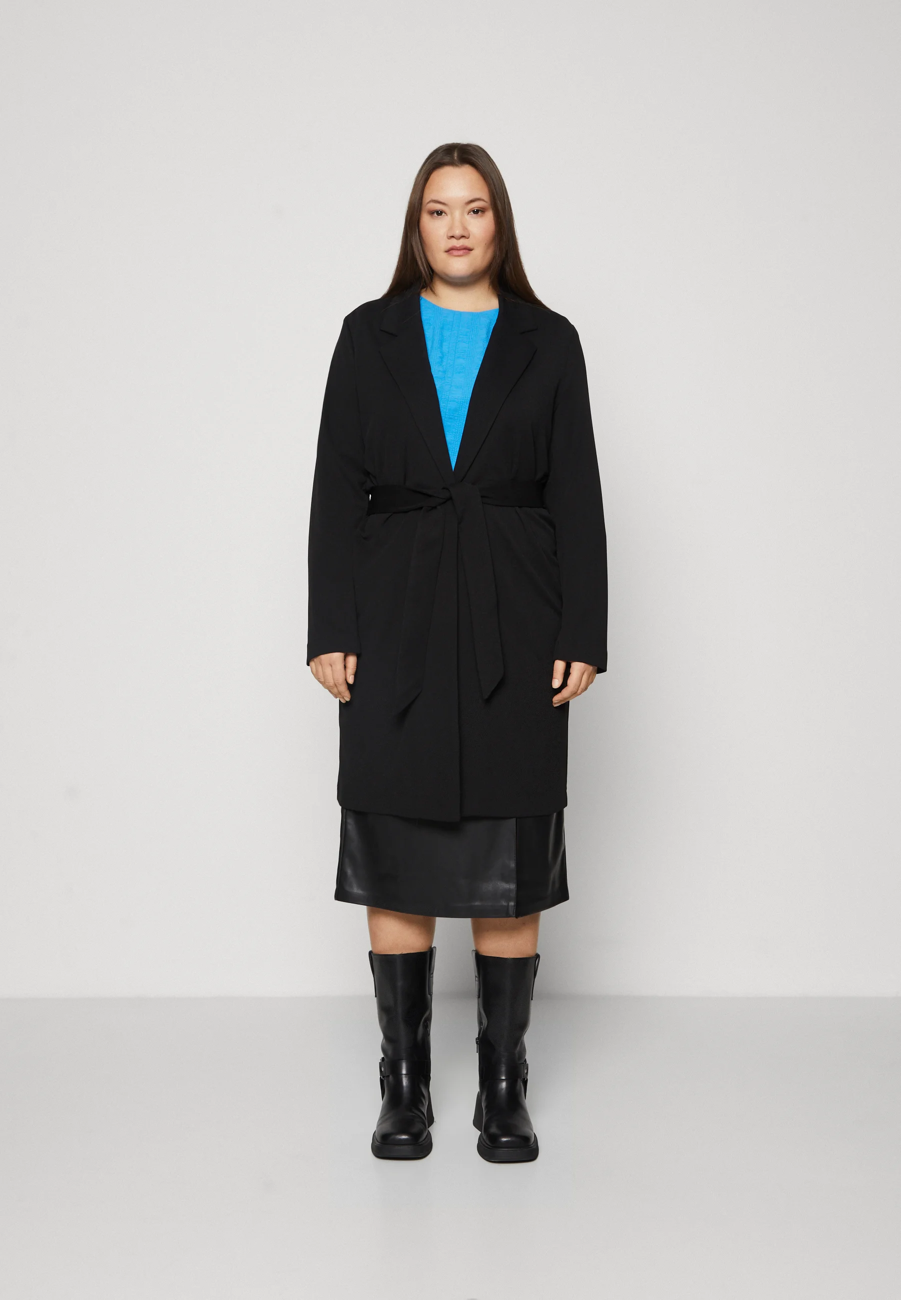 Vero Moda Curve VMCLIVA LONG TIE BLAZER - Cappotto corto