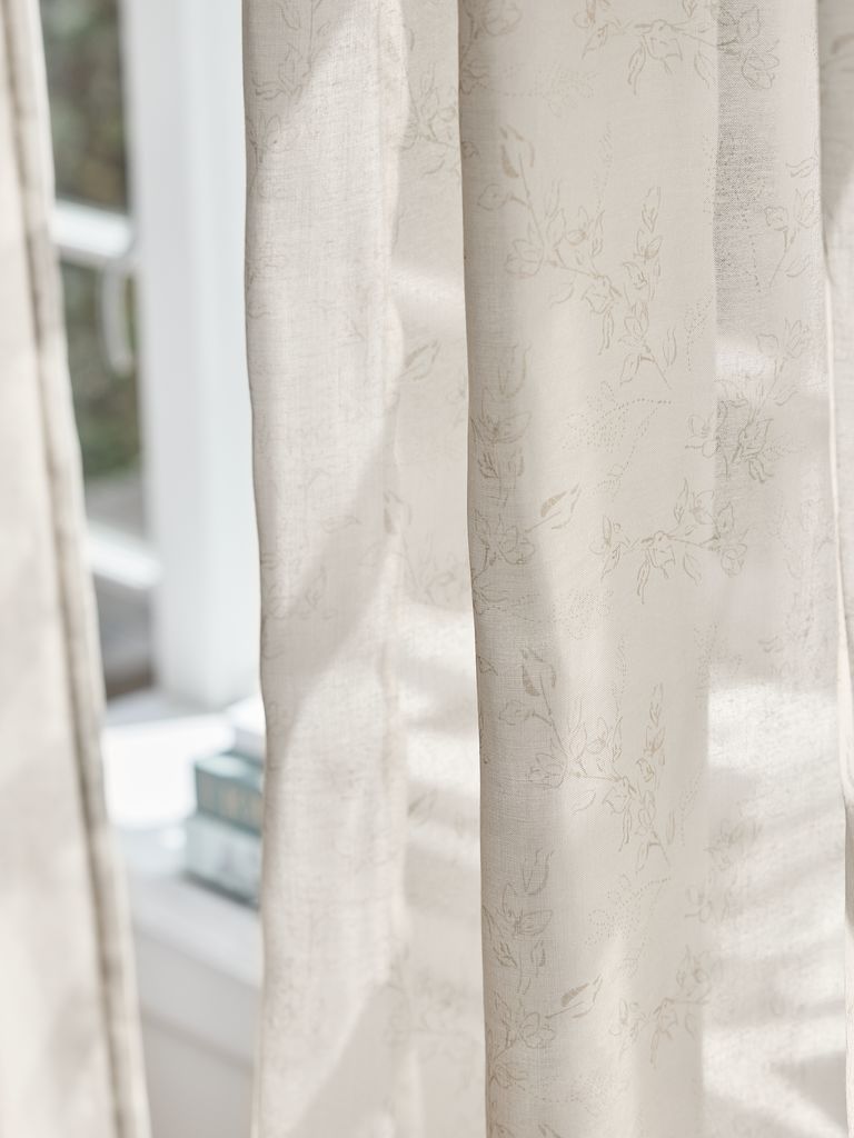 Curtain BIRKHOLM 1x140x245 flower beige