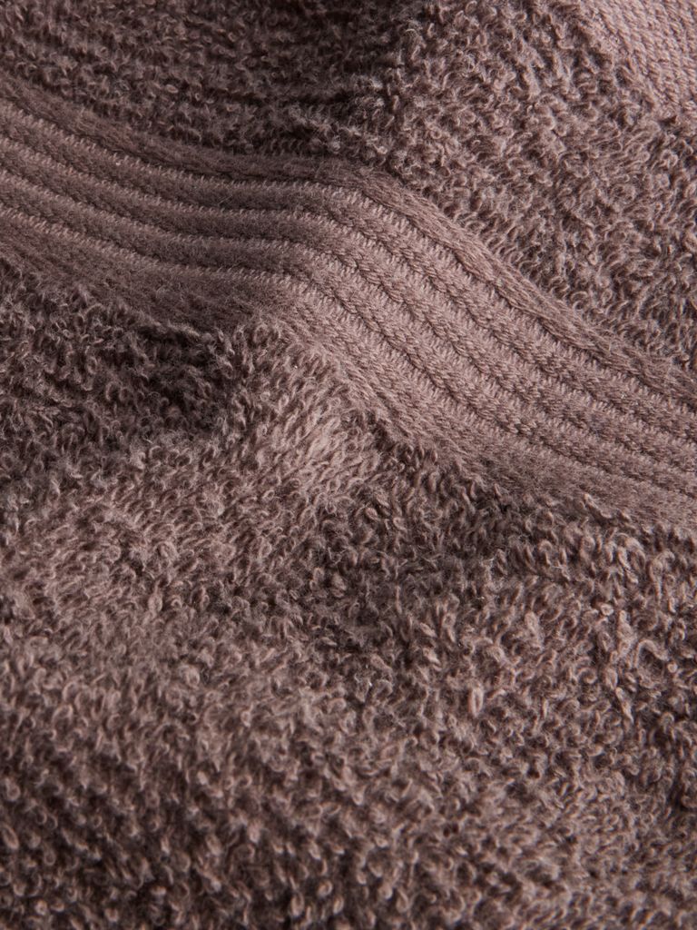 Face cloth KARLSTAD 28x30 dark brown KRONBORG