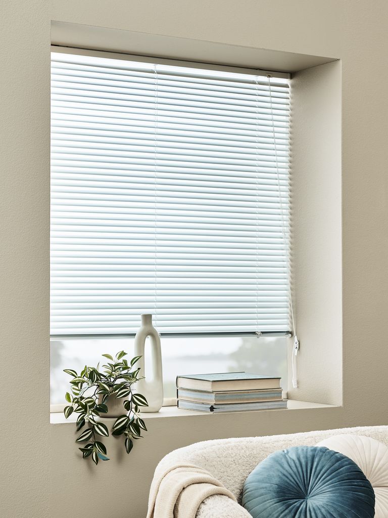 Venetian blind BRU 50x130cm alu white
