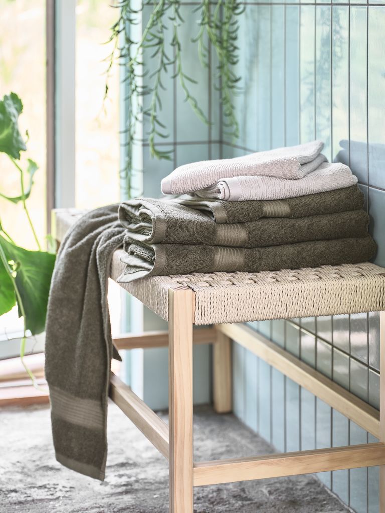 Hand towel KARLSTAD 50x100 olive KRONBORG