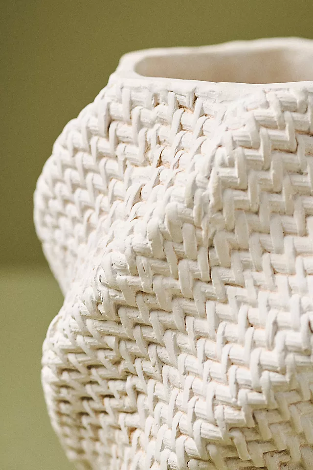 Lennon Twist Textured Cement Pot