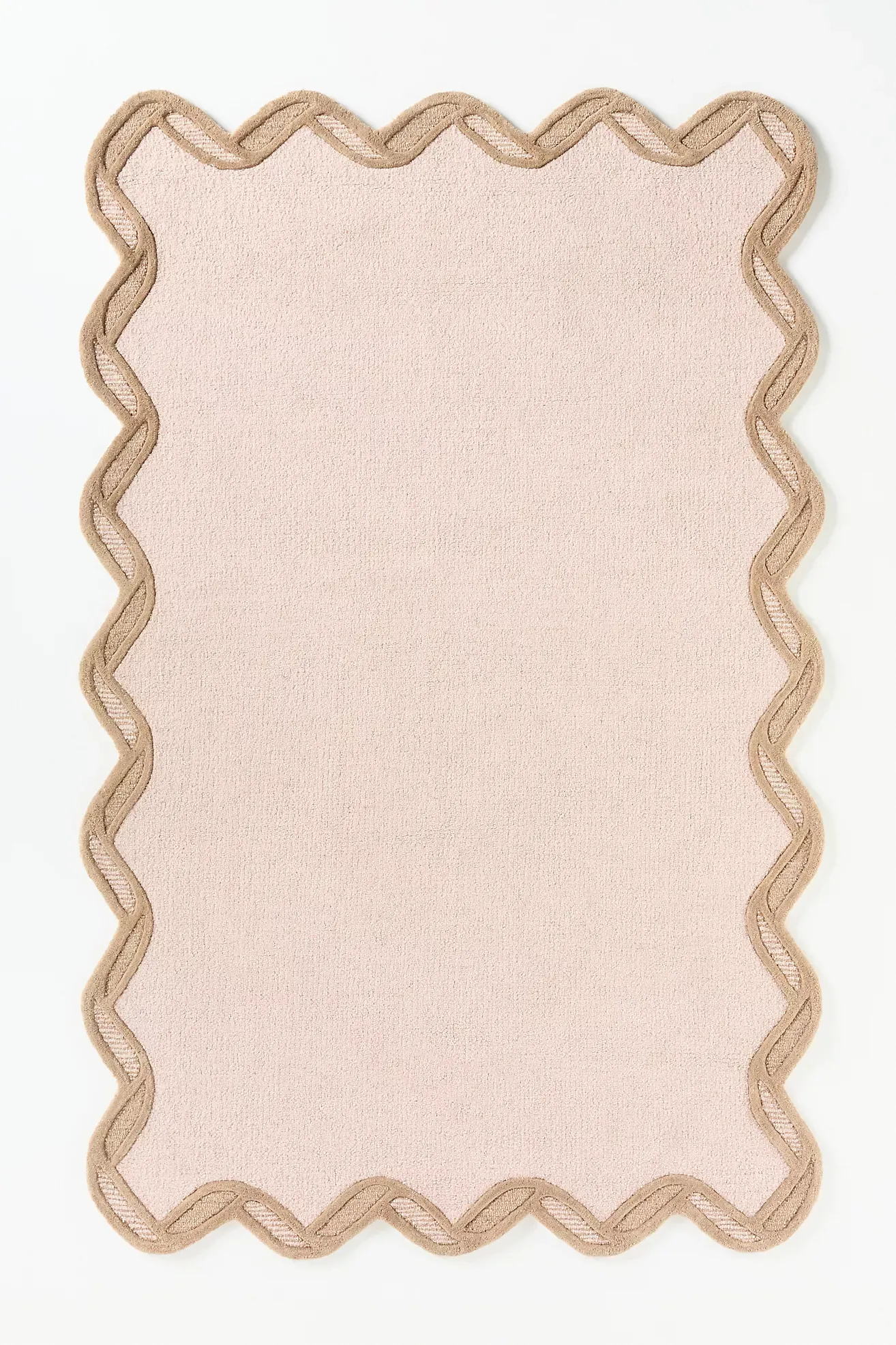 Tufted Wool Scalloped Border Rug