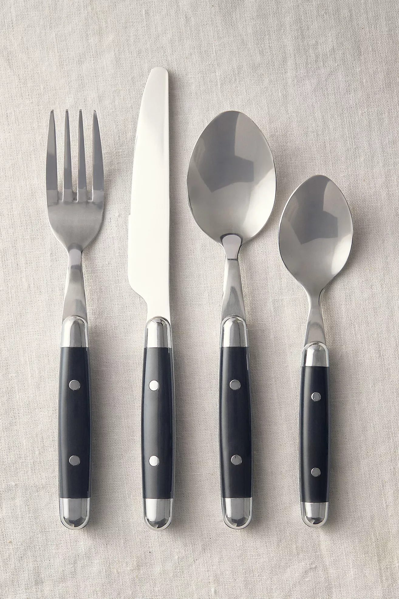 Jubilee Flatware 16-Piece Place Setting
