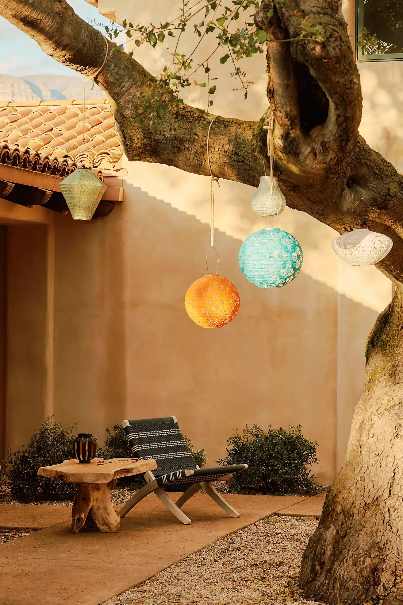 White Lace Solar Lantern