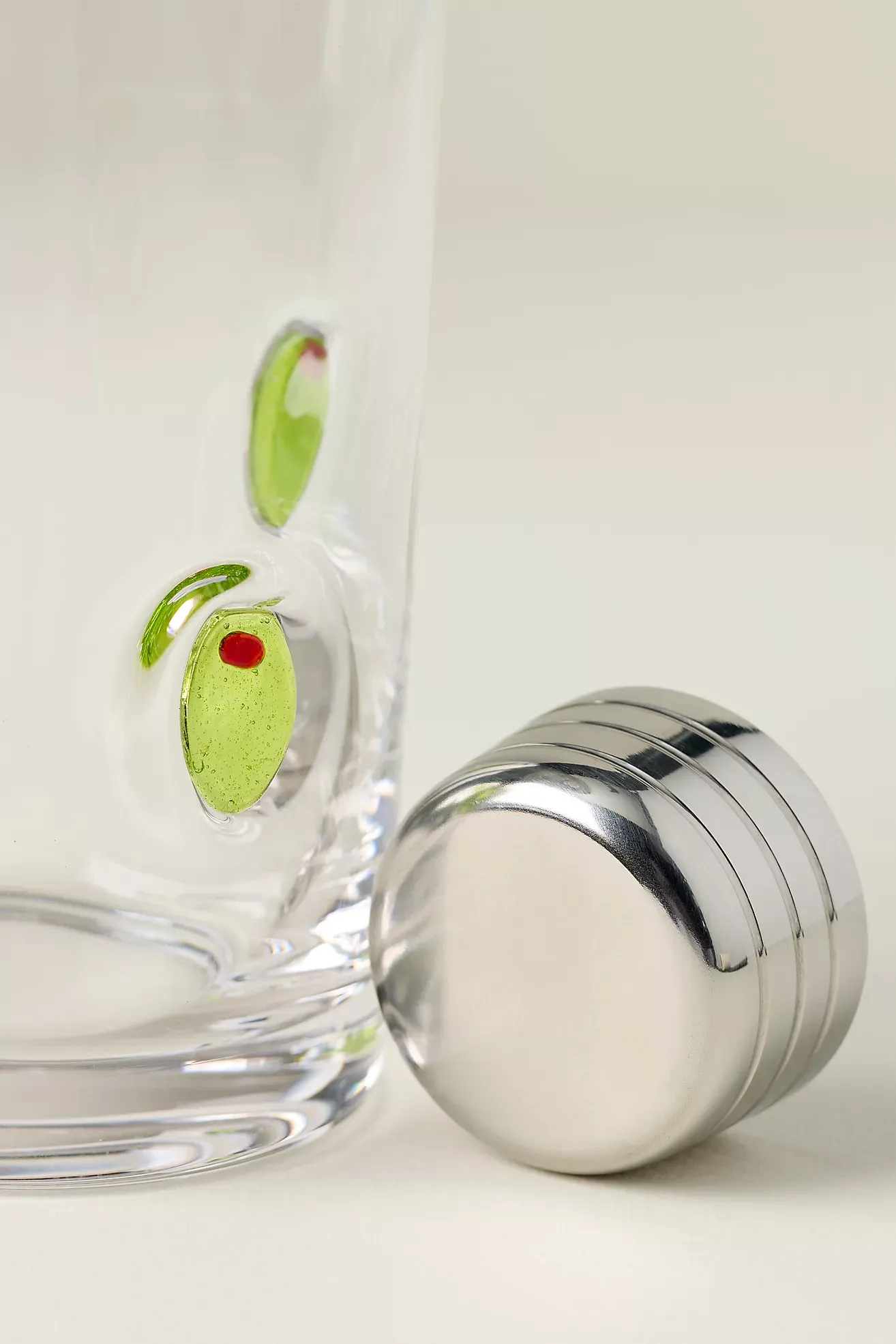 The Icon Cocktail Shaker