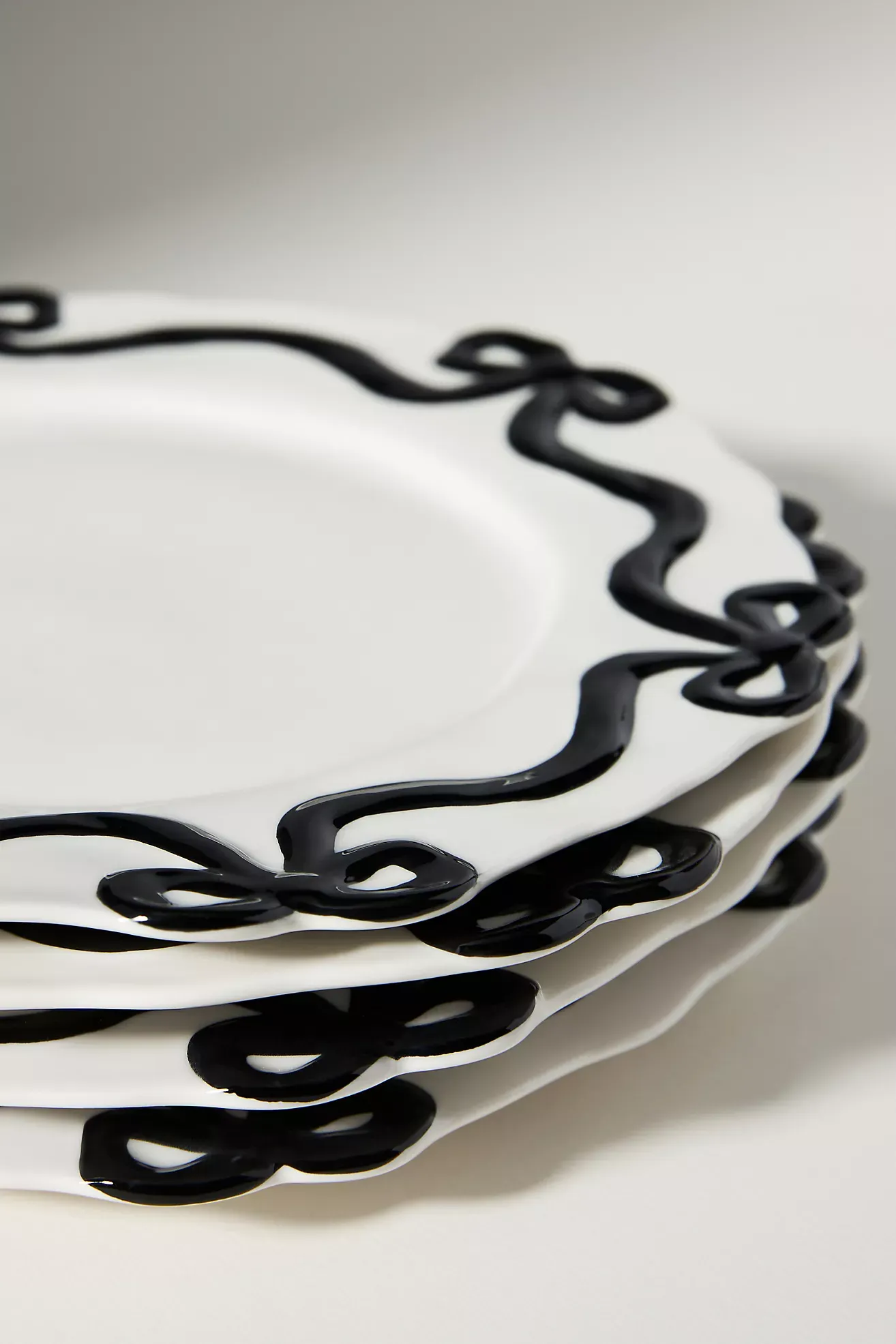 Benedita Bow Stoneware Dinner Plates, Set of 4