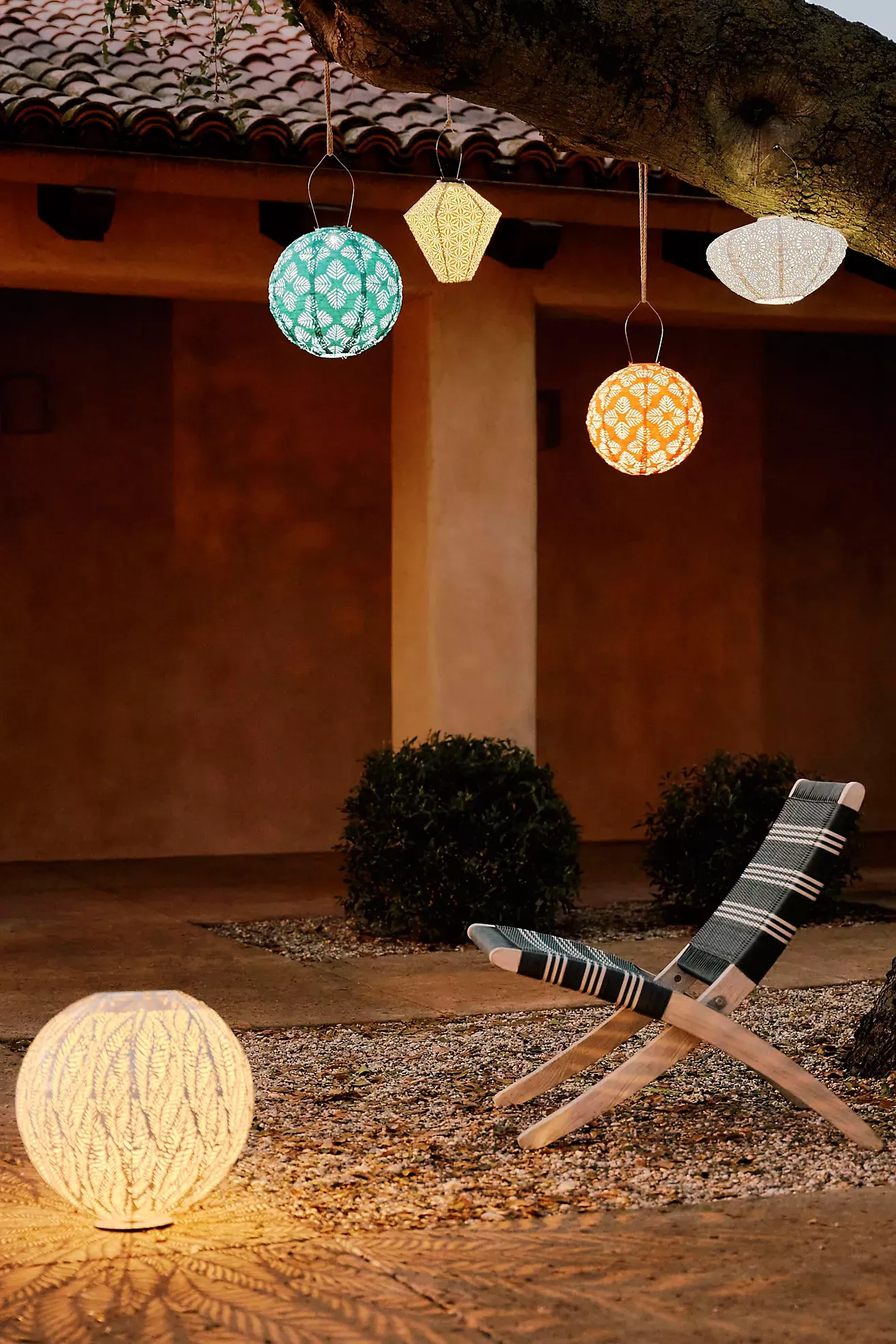 White Lace Solar Lantern