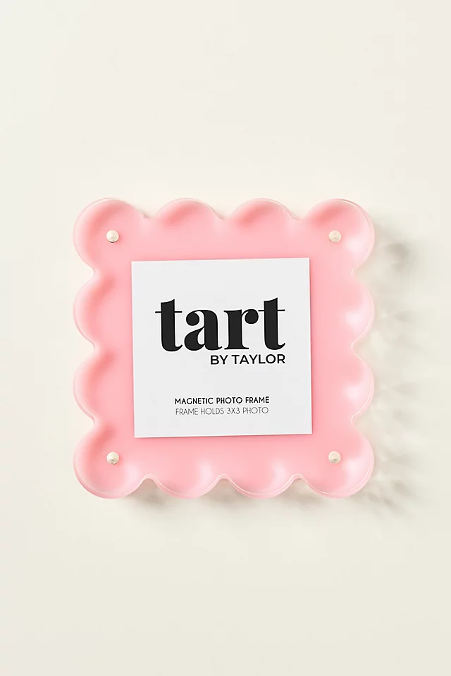 Acrylic Scalloped Picture Frame