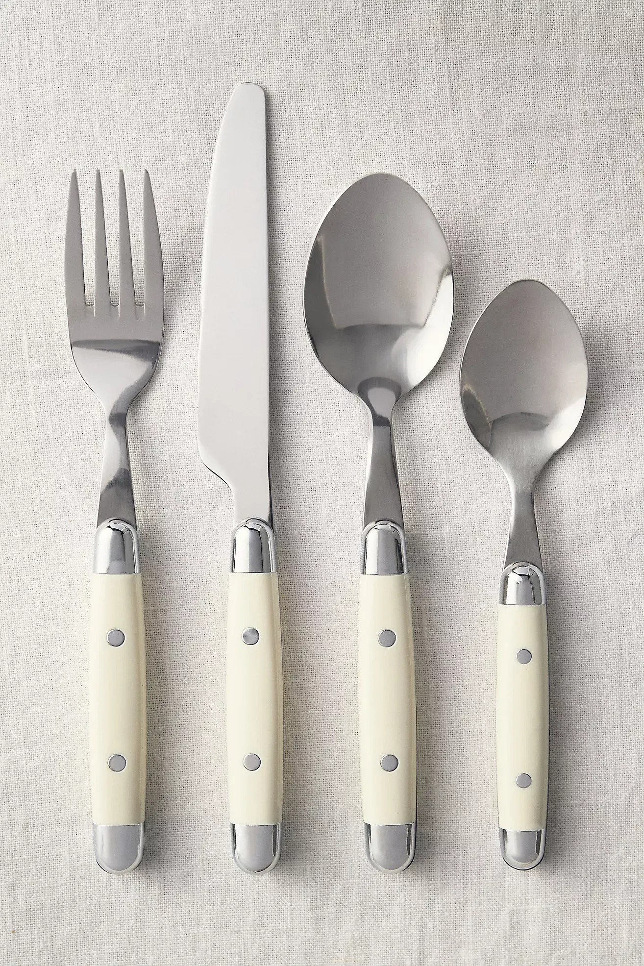 Jubilee Flatware 16-Piece Place Setting