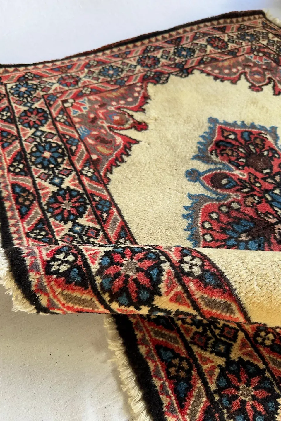 Blue Parakeet Rugs Vintage Floral Rug No. 1010-A