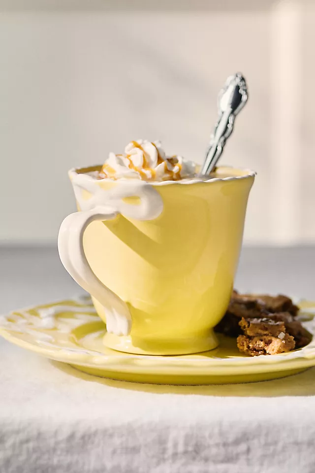 Benedita Bow Stoneware Mug