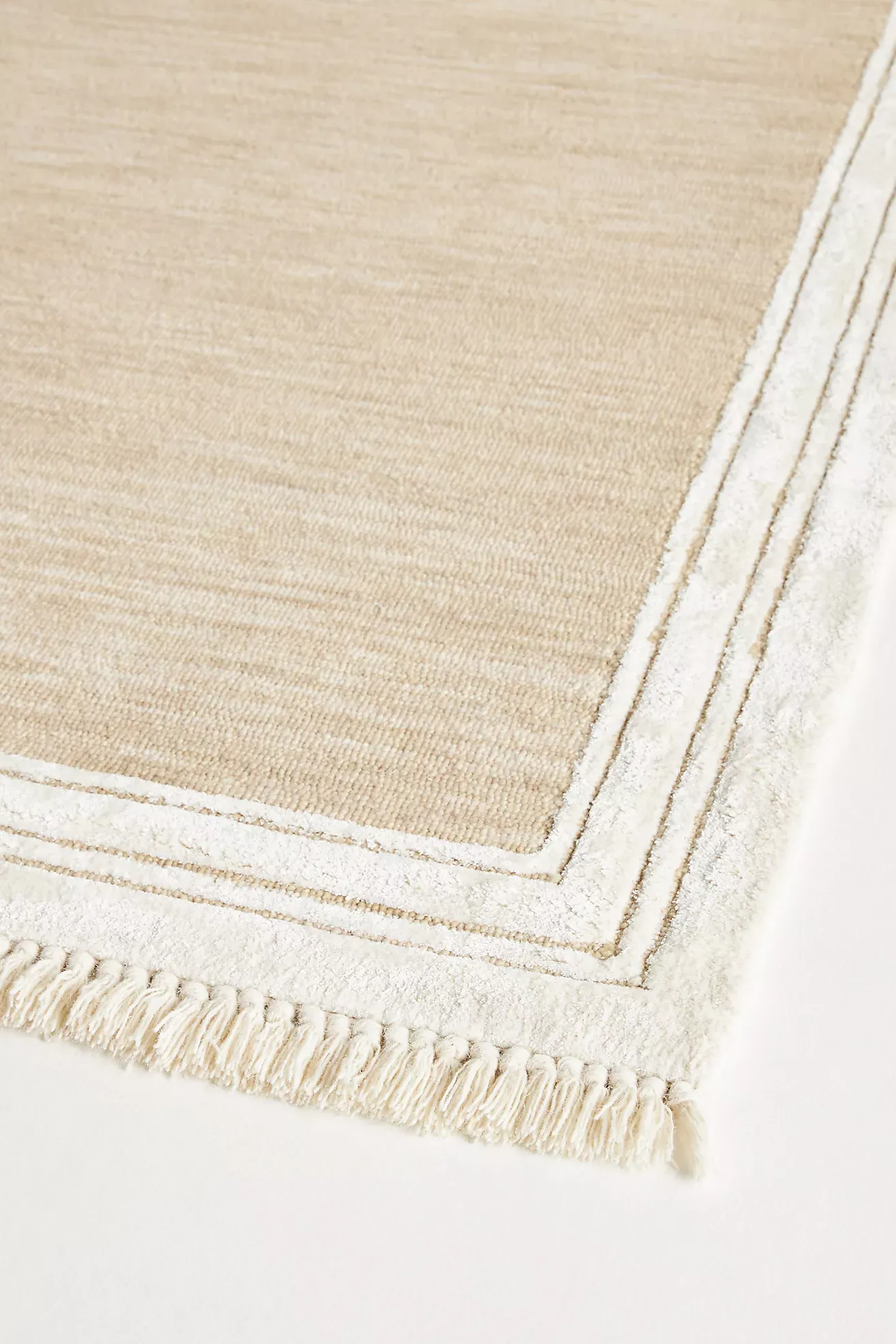 Wool Blend Tufted Tassel Rug