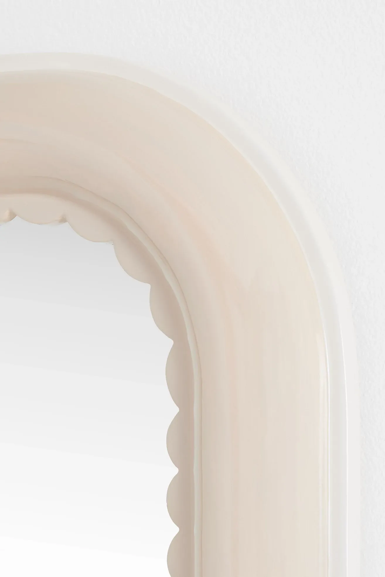 Merritt Scalloped Bath Portrait Wall Mirror