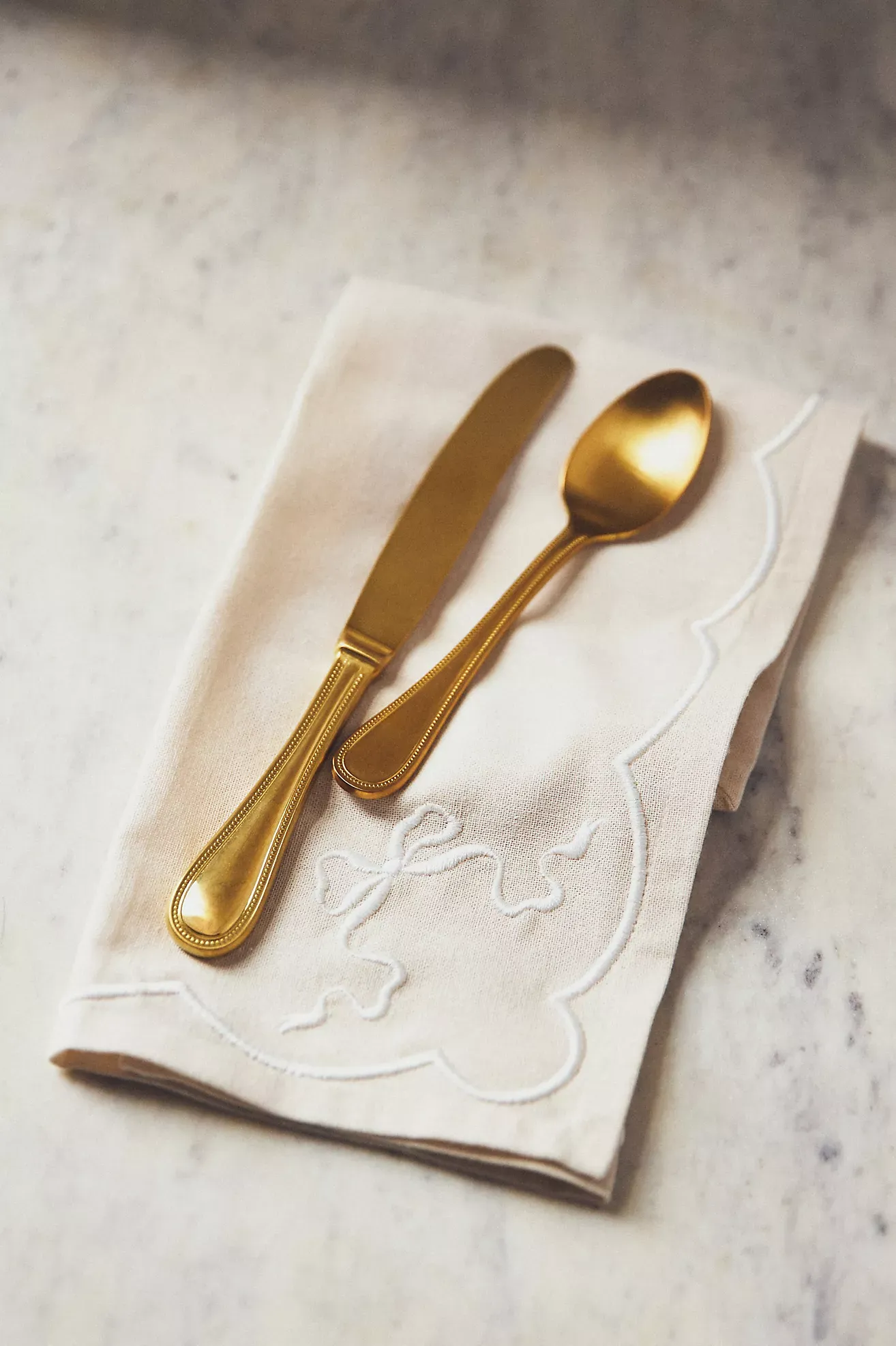 Benedita Bow Cotton Embroidered Napkins, Set of 4