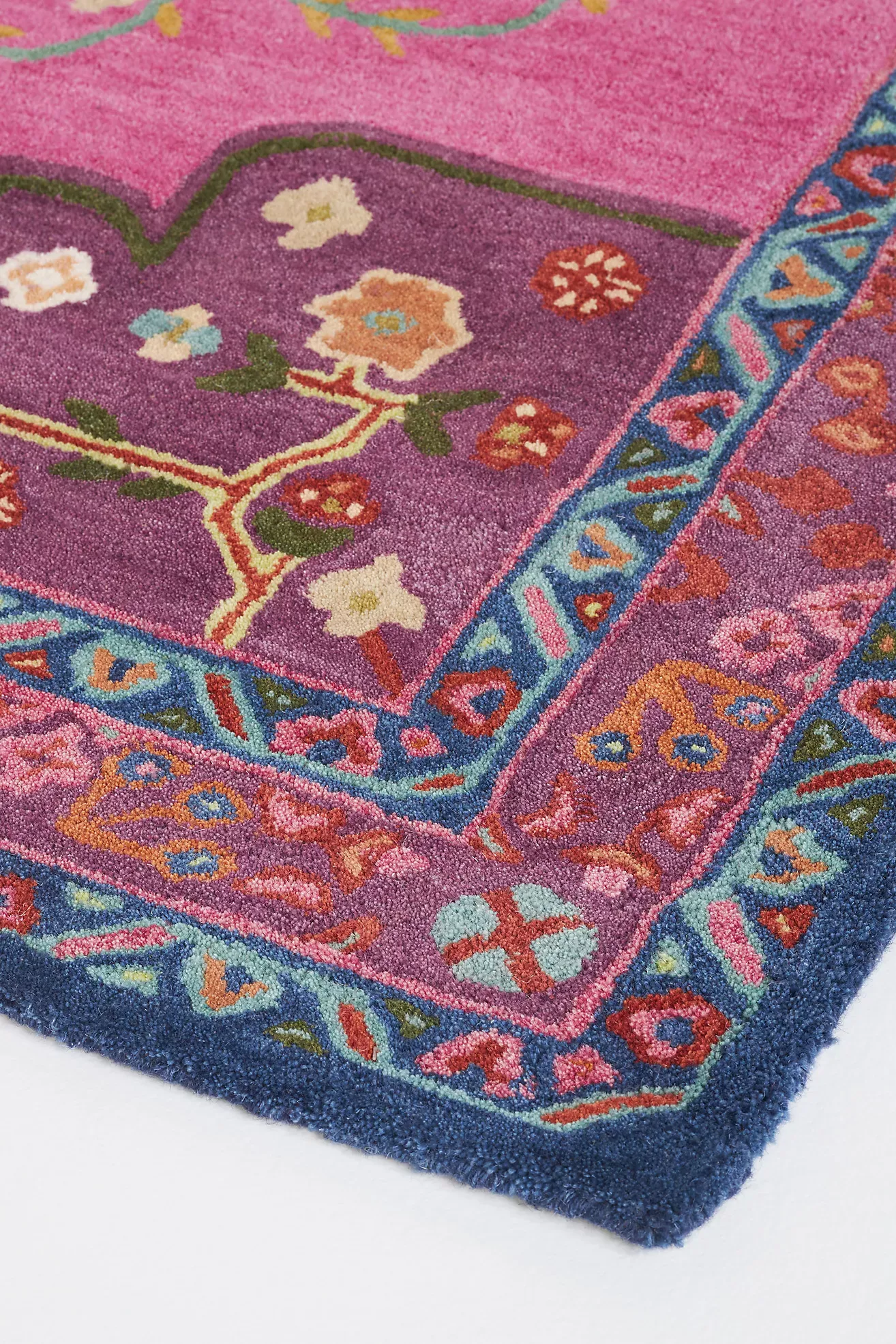 Wool Bengal Tiger Hand-Tufted Rug