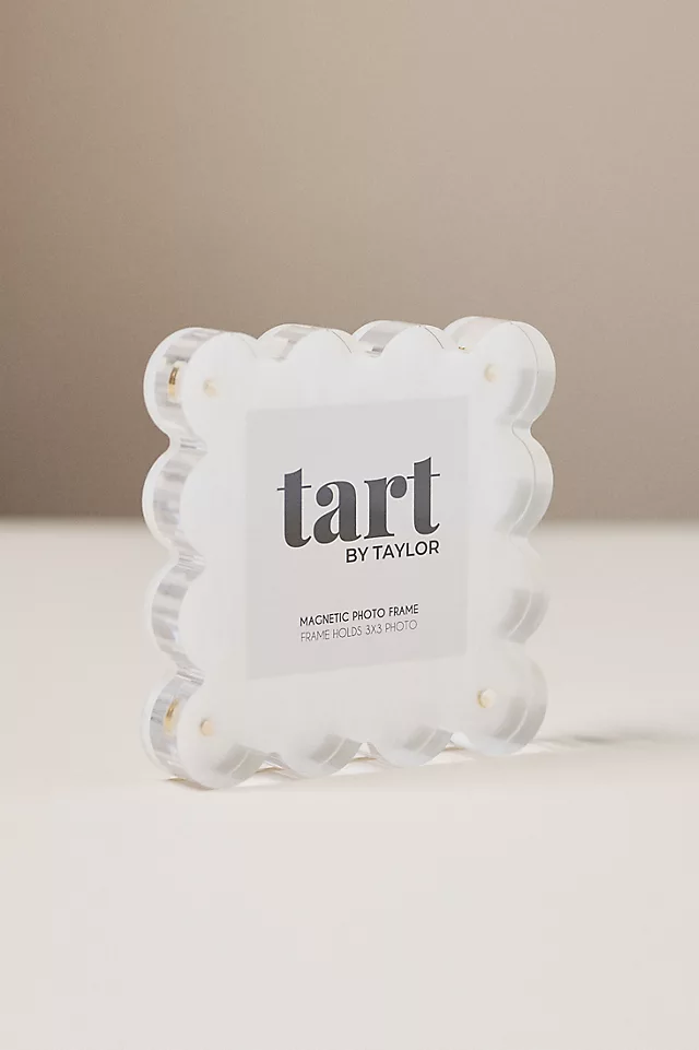 Acrylic Scalloped Picture Frame