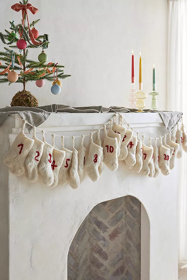 Advent Stocking Garland