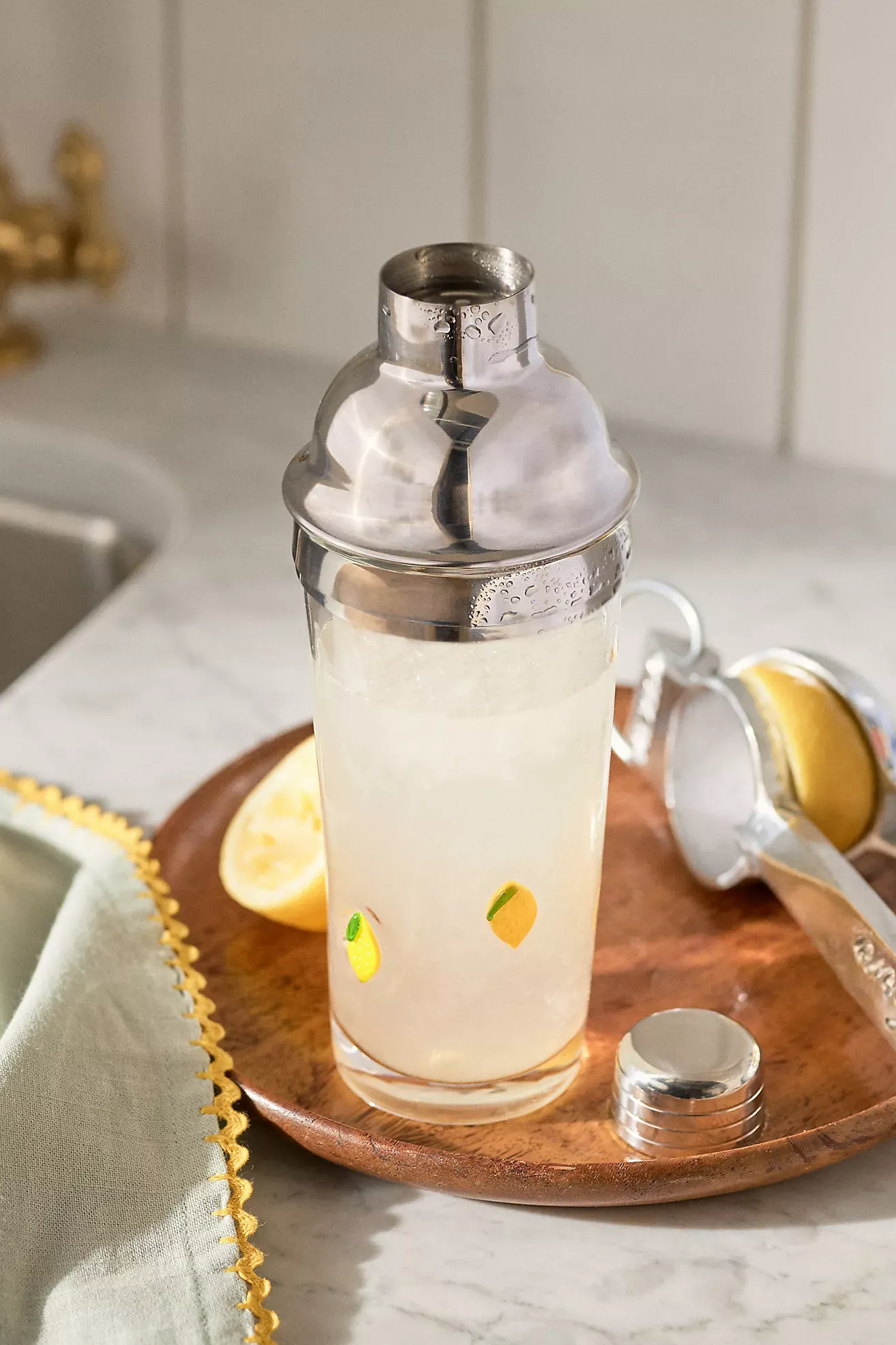 The Icon Cocktail Shaker