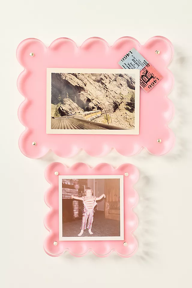 Acrylic Scalloped Picture Frame