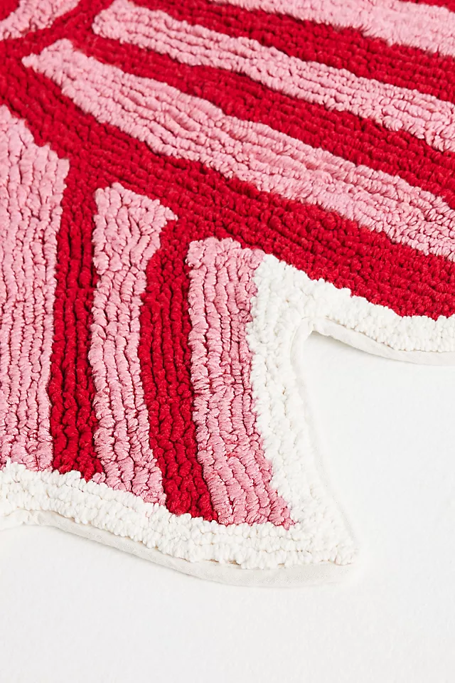 Shaped Bow Tufted Bath Mat