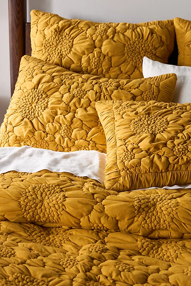 Dahlia Cotton Jersey Floral Quilt