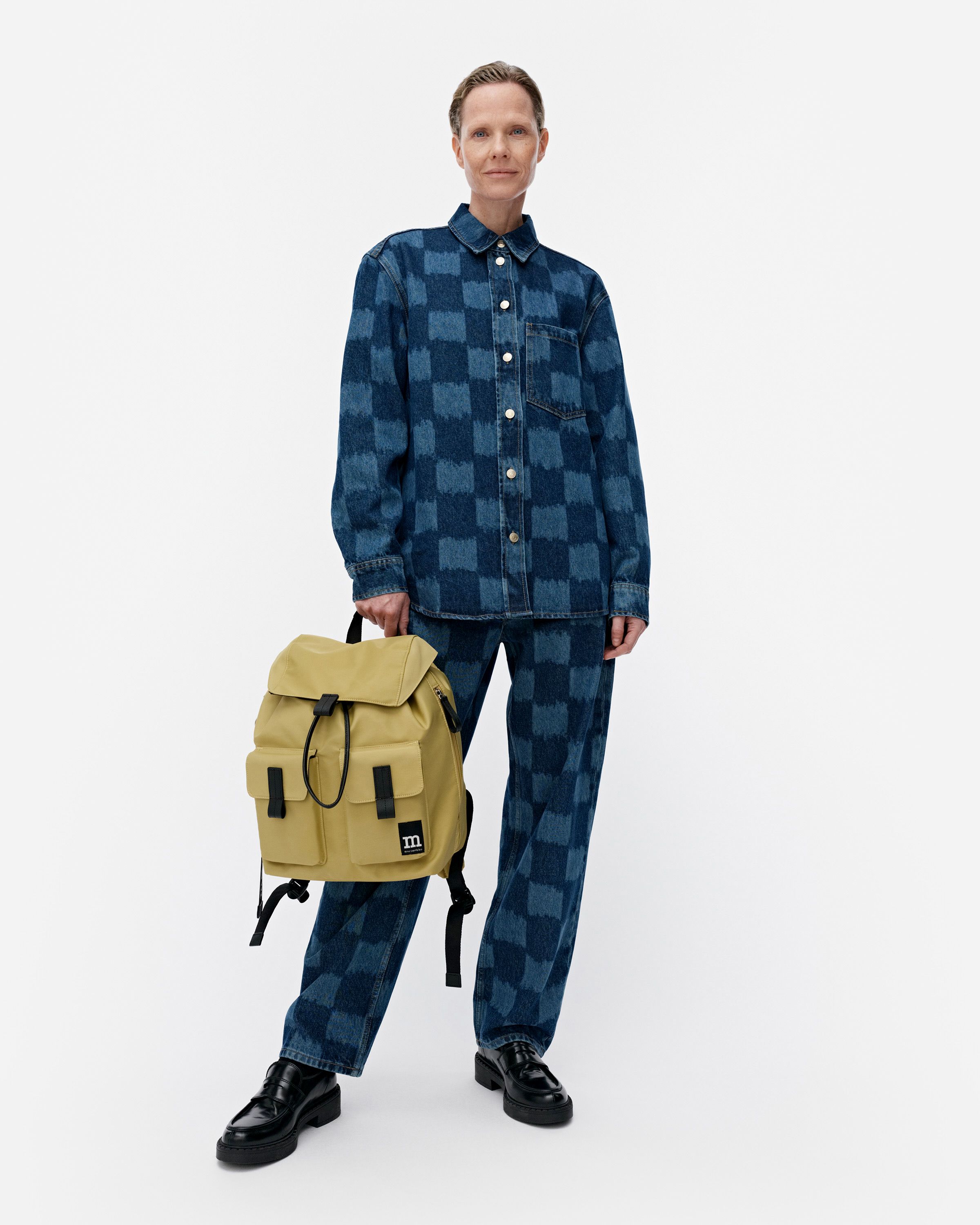 Everything Backpack L Solid Backpack