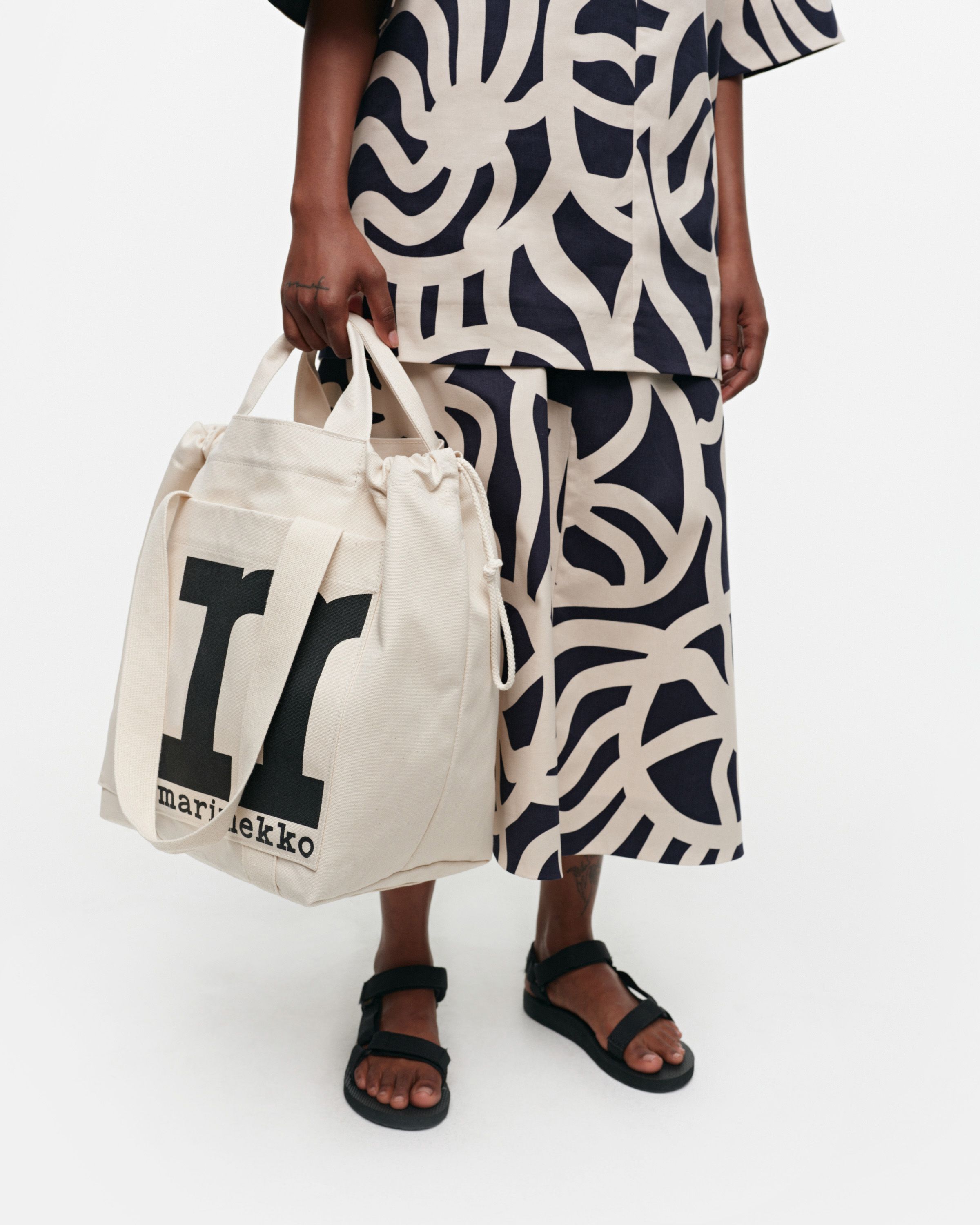 Mono City Tote Solid